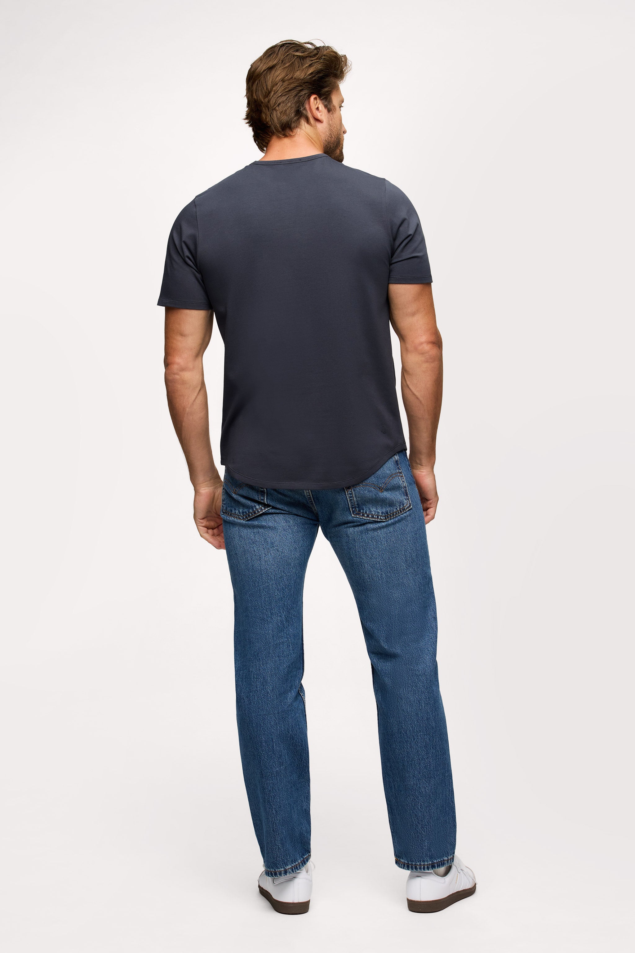 Men's Short Sleeve Curved Hem Tee