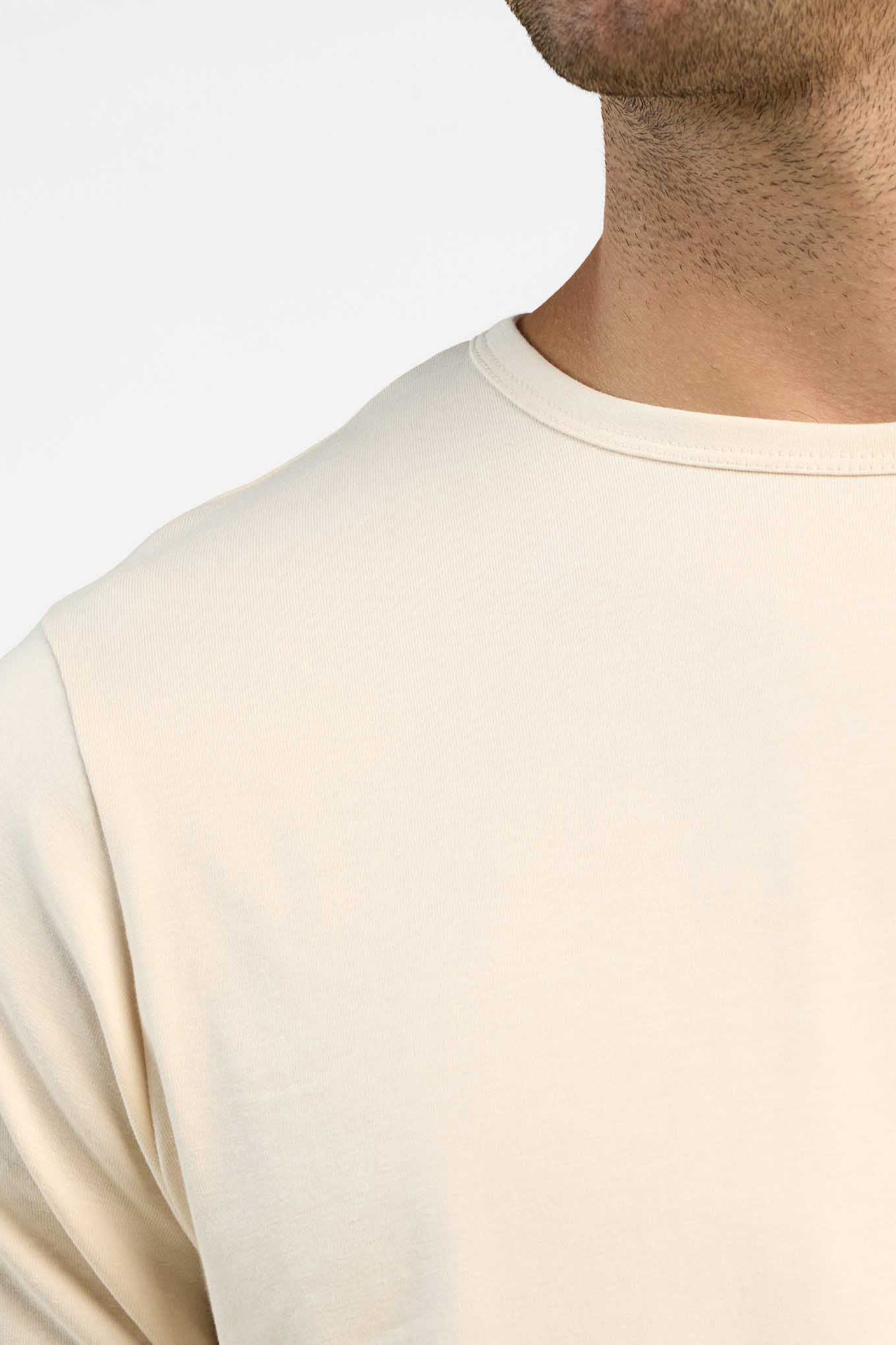 Short Sleeve Curved Hem T-Shirt