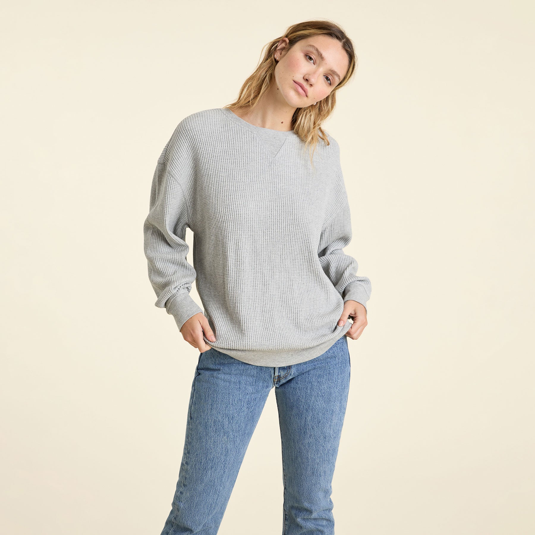 http://www.nuuds.com/cdn/shop/files/NUD719_W-077_Waffle-Pullover_Heather-Gray_OM_Front_Crop_1.jpg?v=1701782064