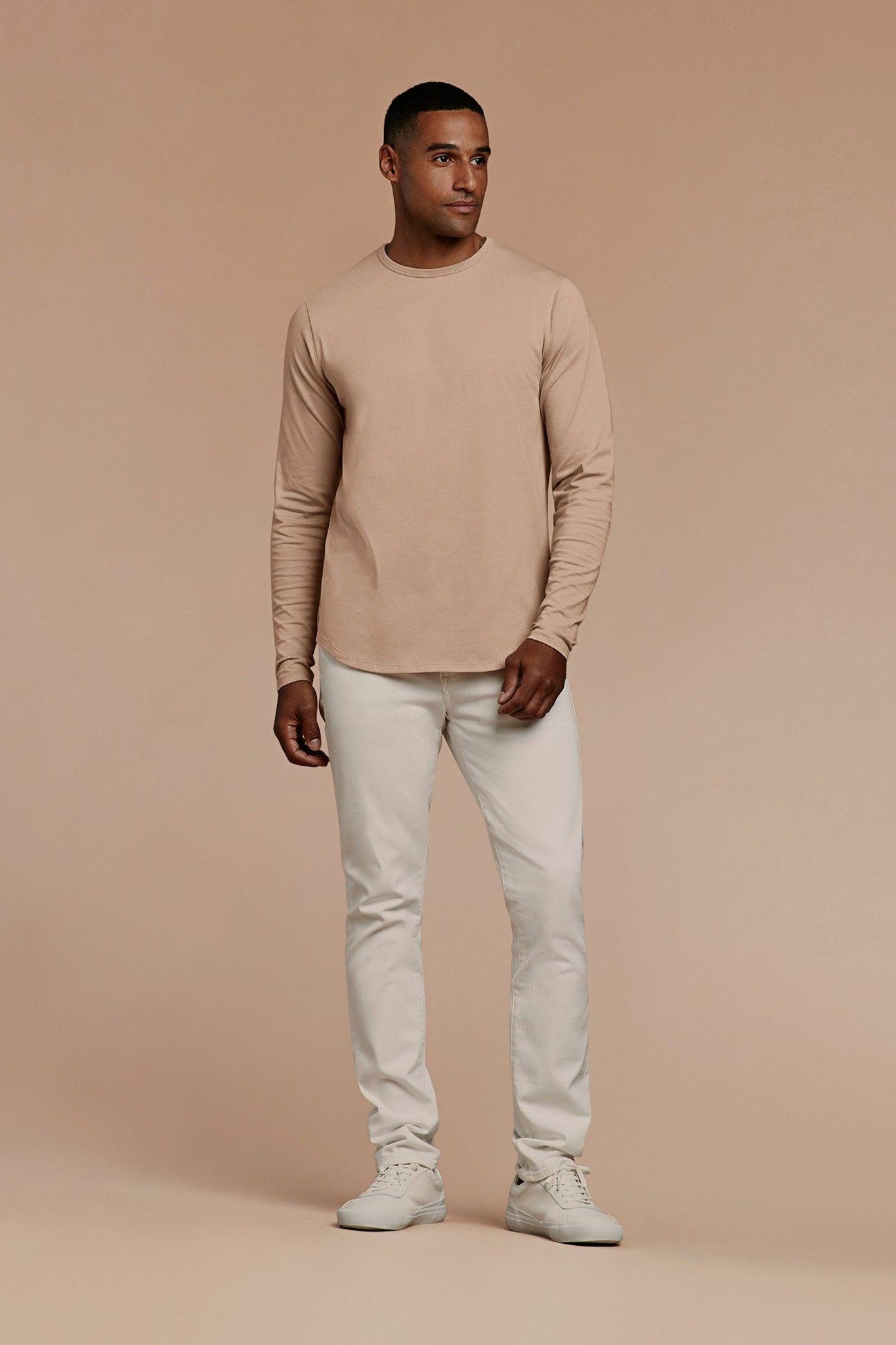 Men's Long Sleeve Curved Hem T-Shirt | Sand