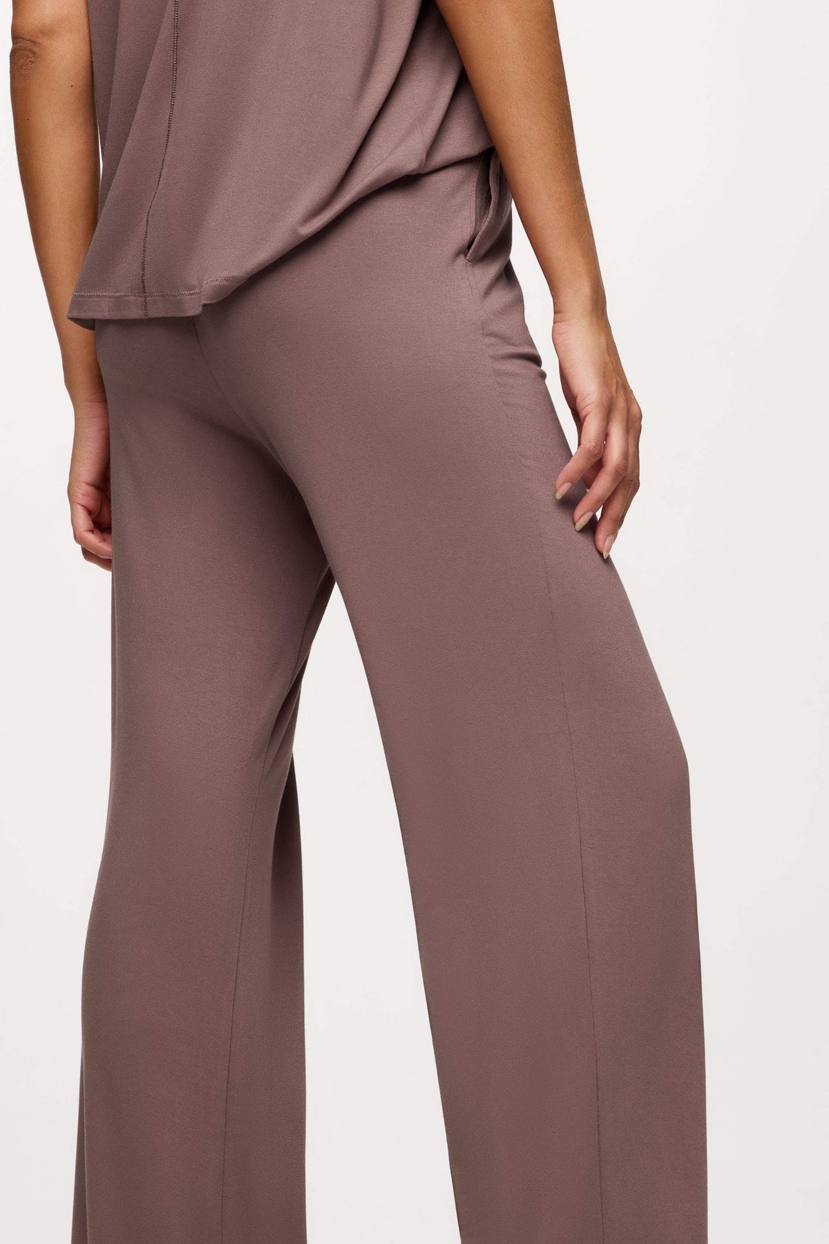 Color:Cocoa