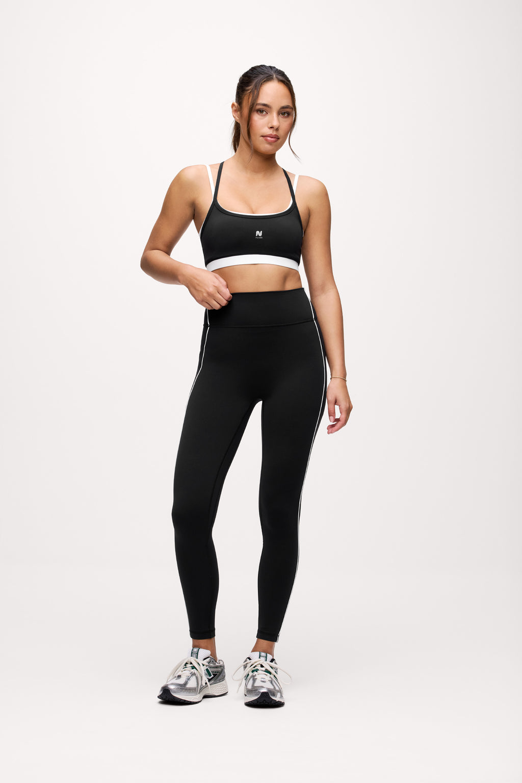 Motion Piped Legging with Pocket | Black