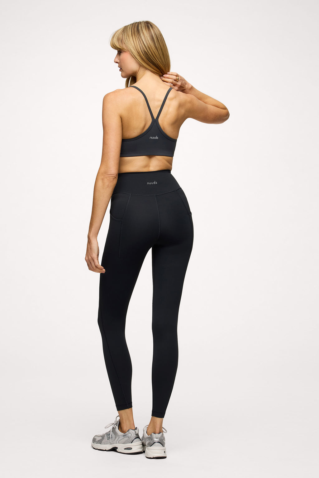 nuuds medium-support sports bra - women’s padded bra with racerback