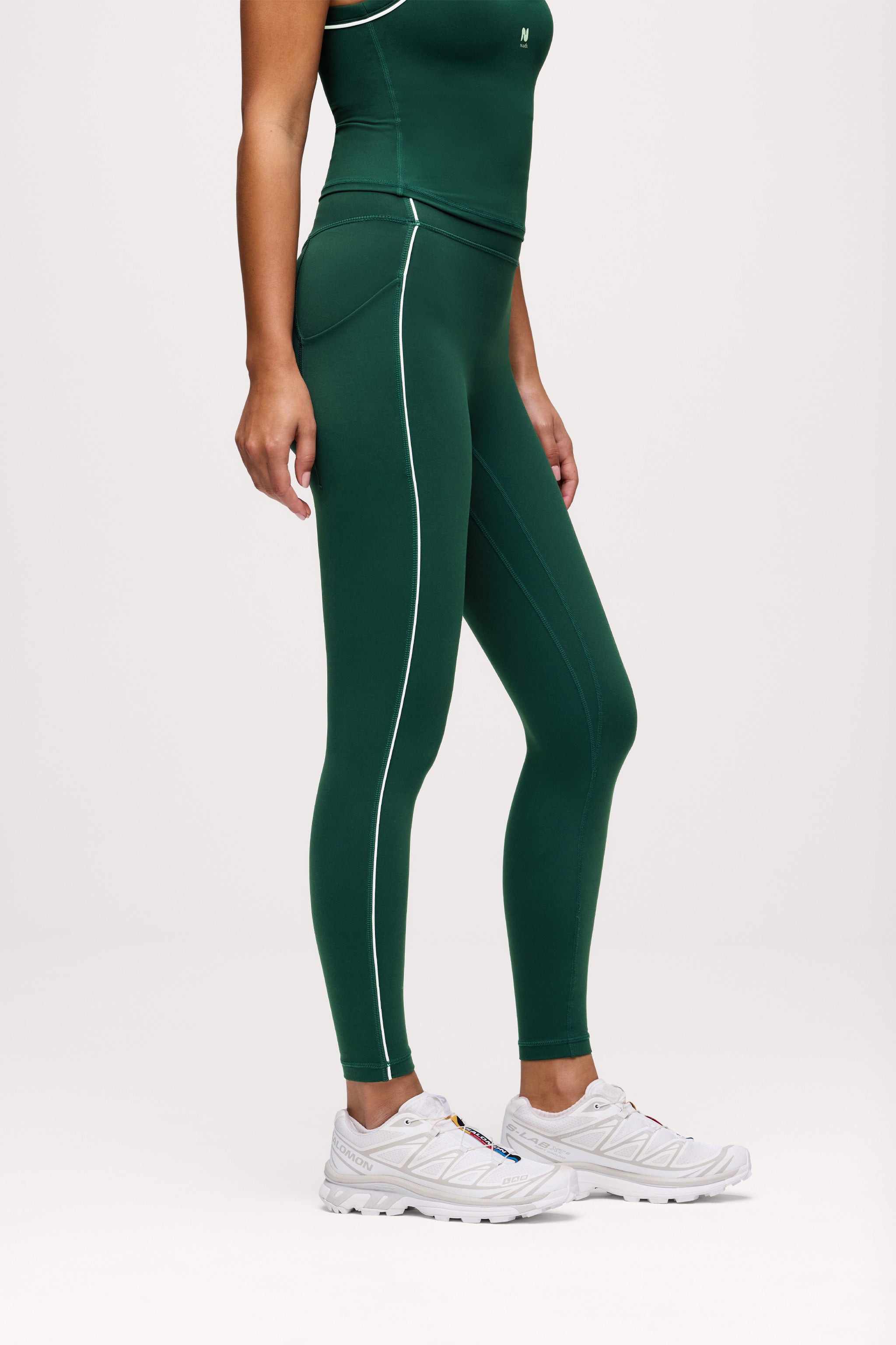 Motion Piped Legging with Pocket | Blackpine