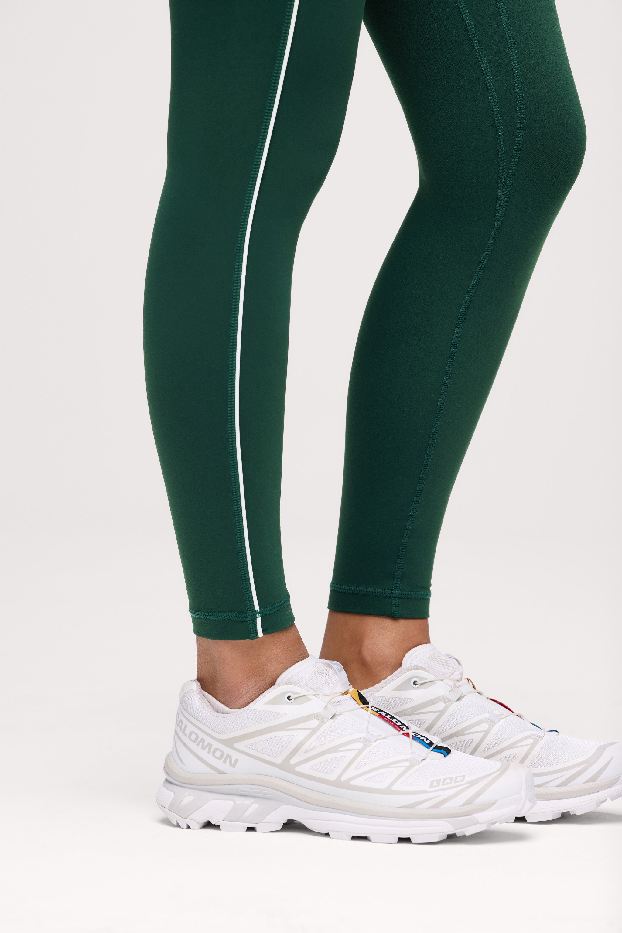 Motion Piped Legging with Pocket | Blackpine