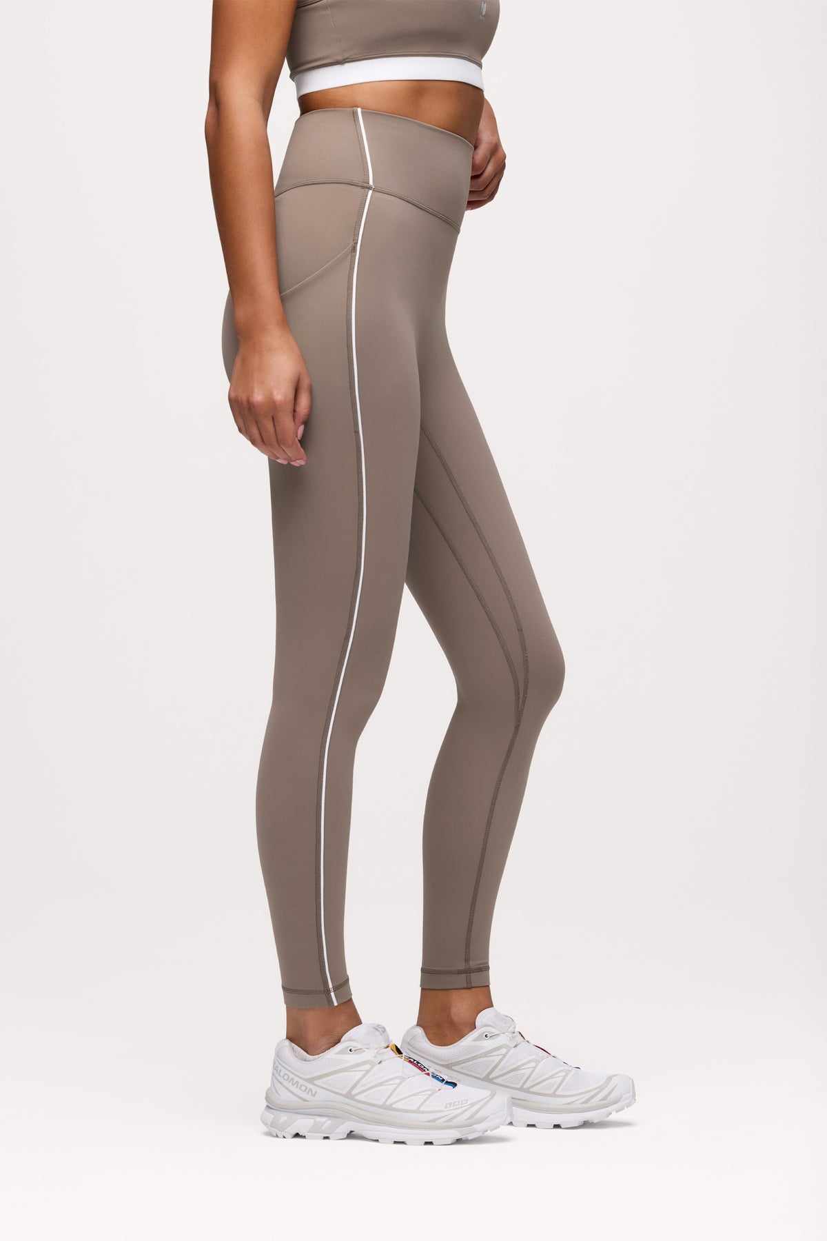 Color:Cocoa | Motion Piped Legging with Pocket