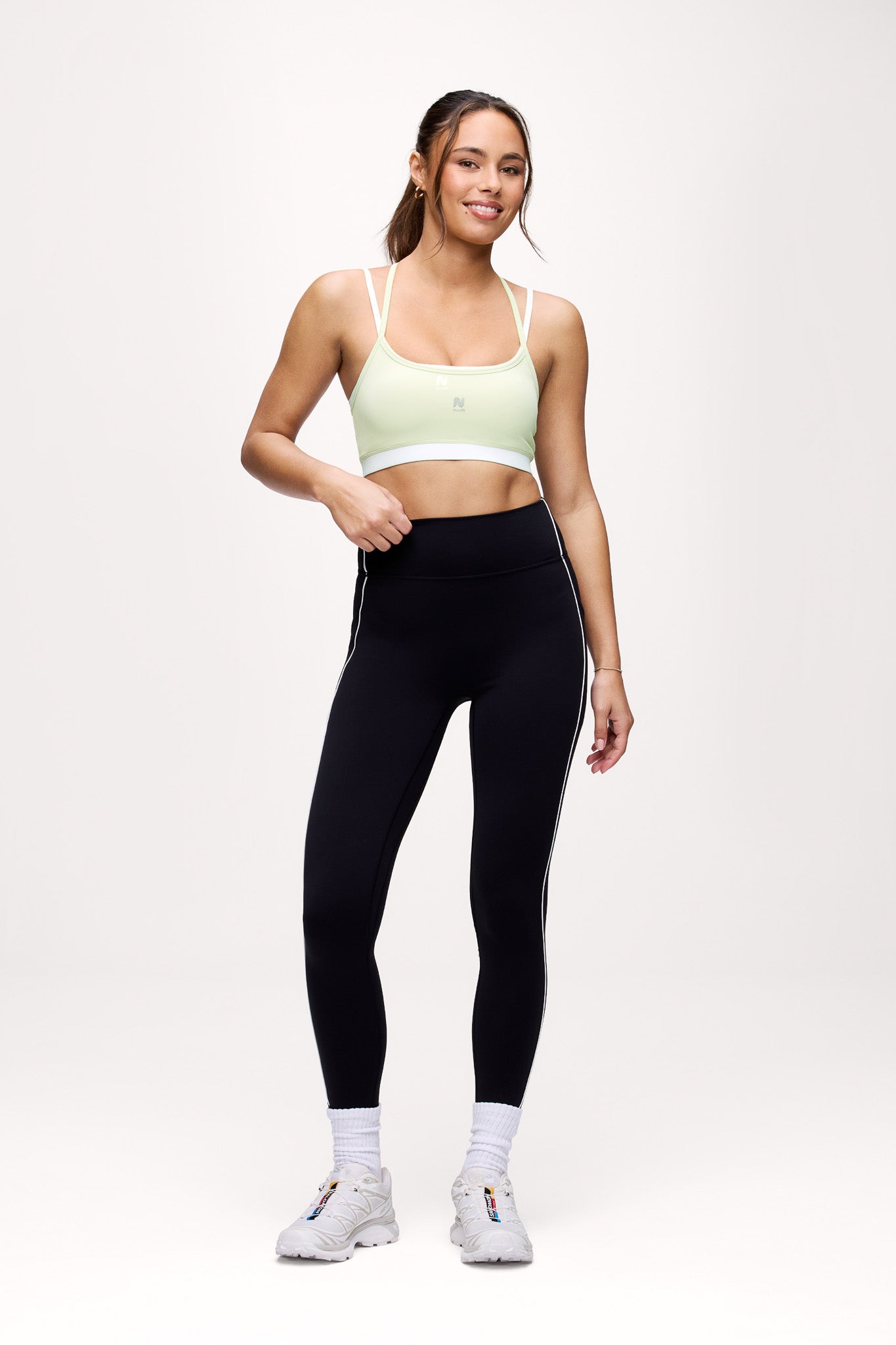 nuuds motion contrast layering bra sports bra pilates outfit padded yoga bra