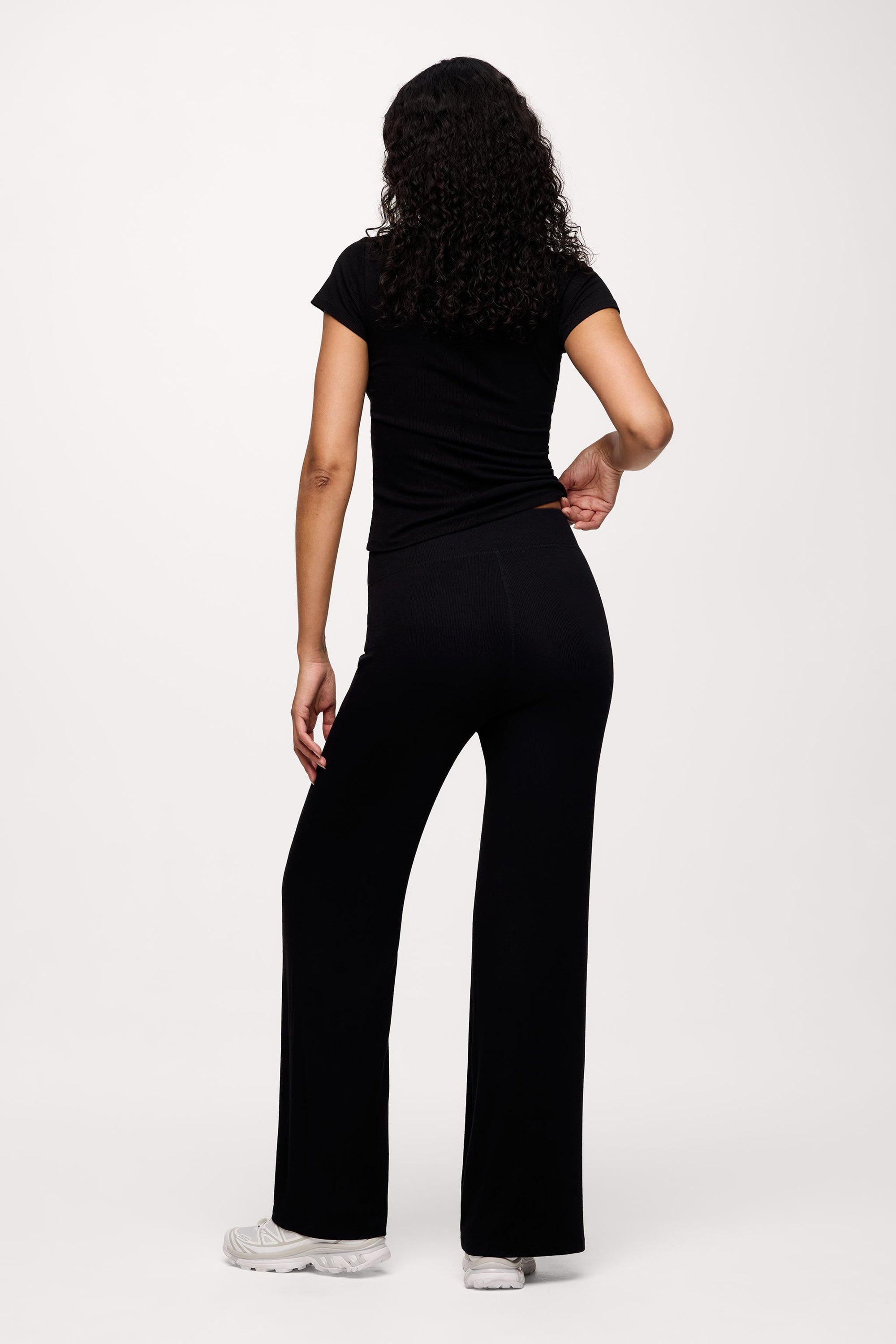 Slinky Rib Streamline Pant | Black