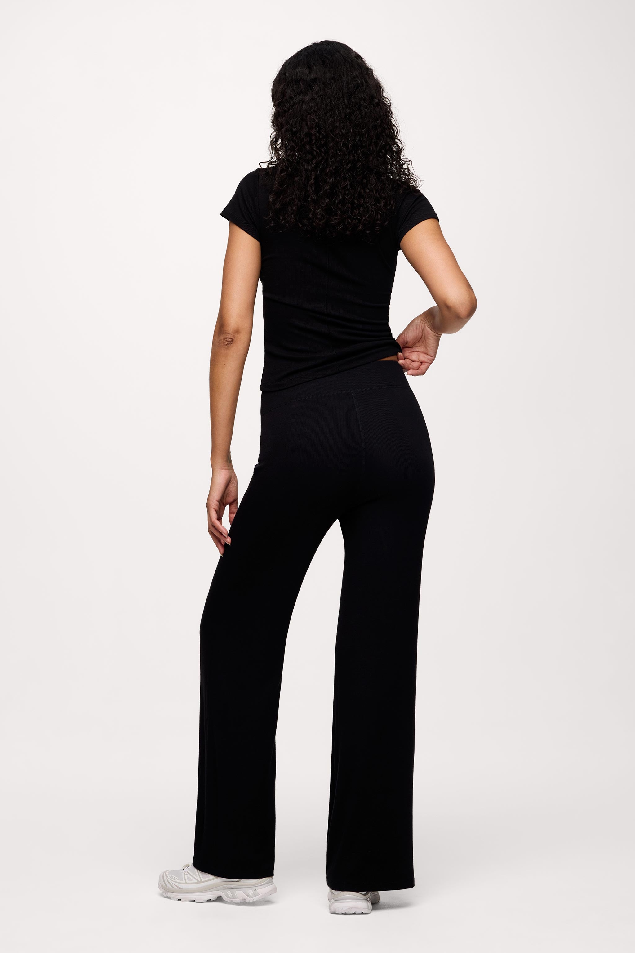 Slinky Rib Streamline Pant | Black