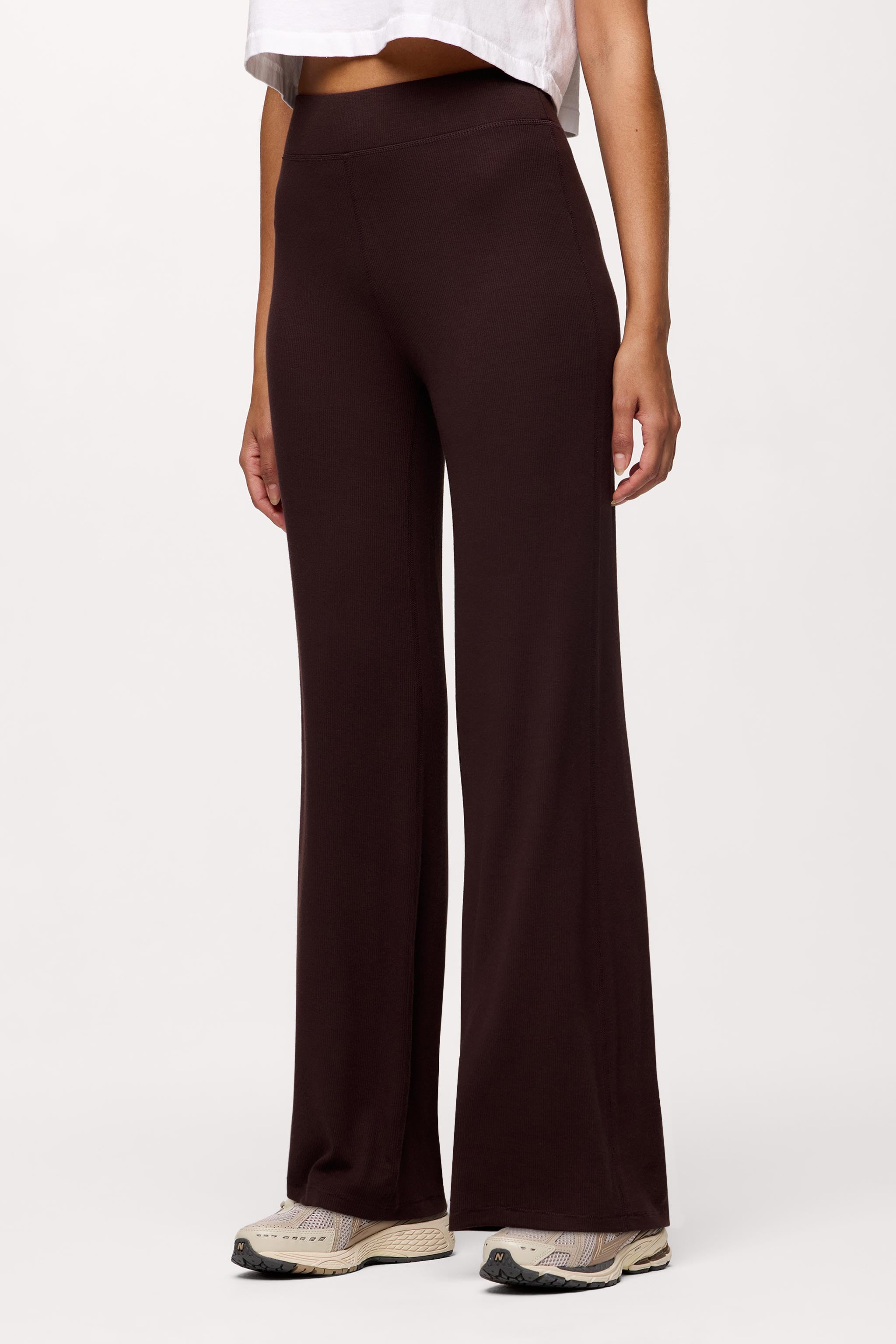 Slinky Rib Streamline Pant