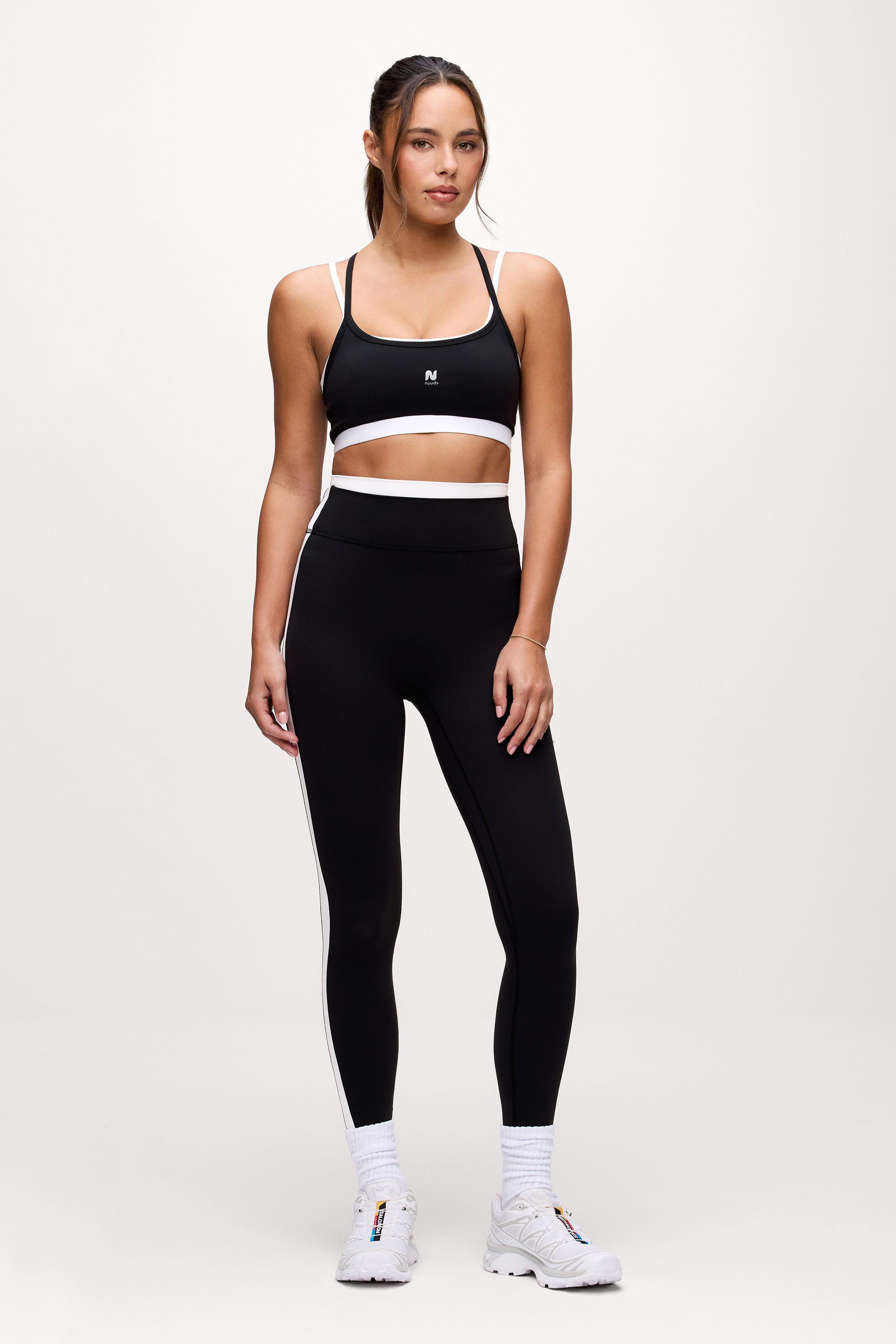 nuuds motion contrast layering bra sports bra pilates outfit padded yoga bra