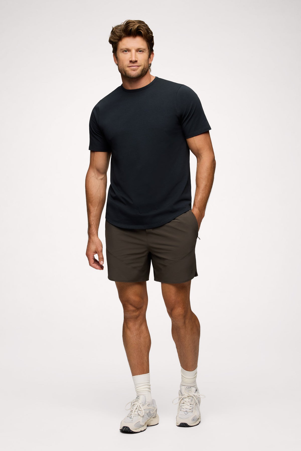 Color:Black | Men's Short Sleeve Curved Hem Tee