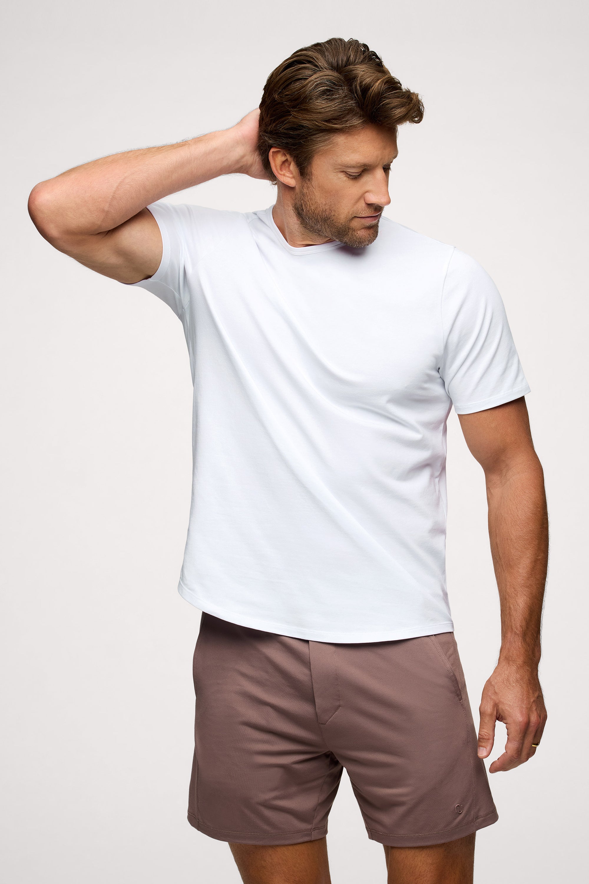 Men's Short Sleeve Curved Hem Tee