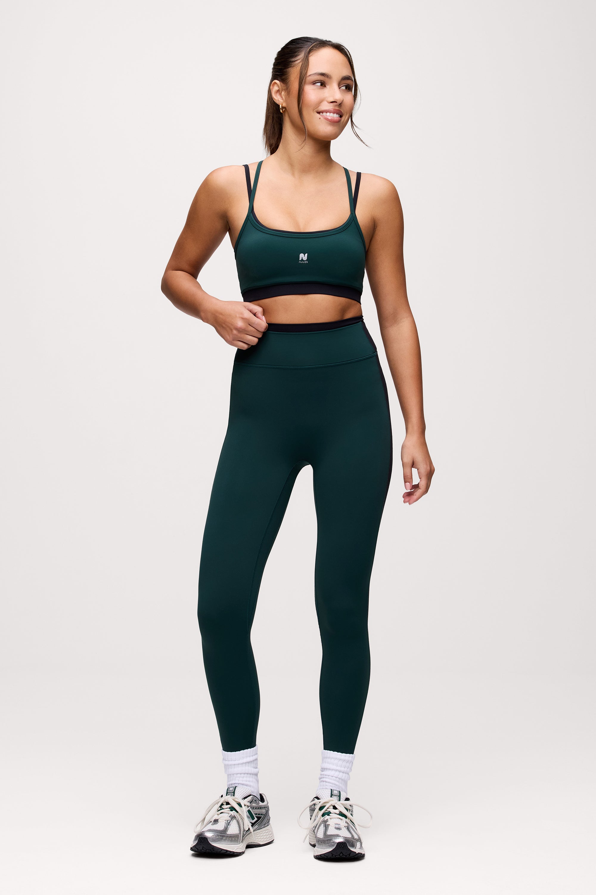 nuuds motion contrast layering bra sports bra pilates outfit padded yoga bra