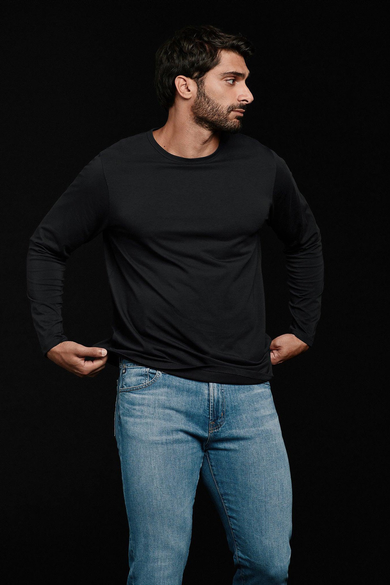 Men's Long Sleeve Curved Hem T-Shirt | Black