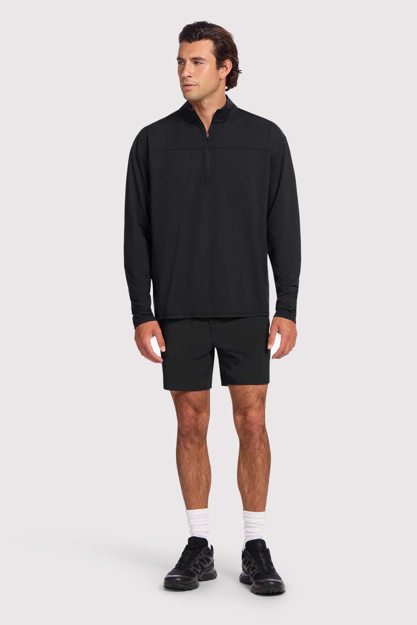 Sweat-shirt homme Douglas Hayward taille M noir col rond Sweat-shirt homme Douglas Hayward taille M noir col rond