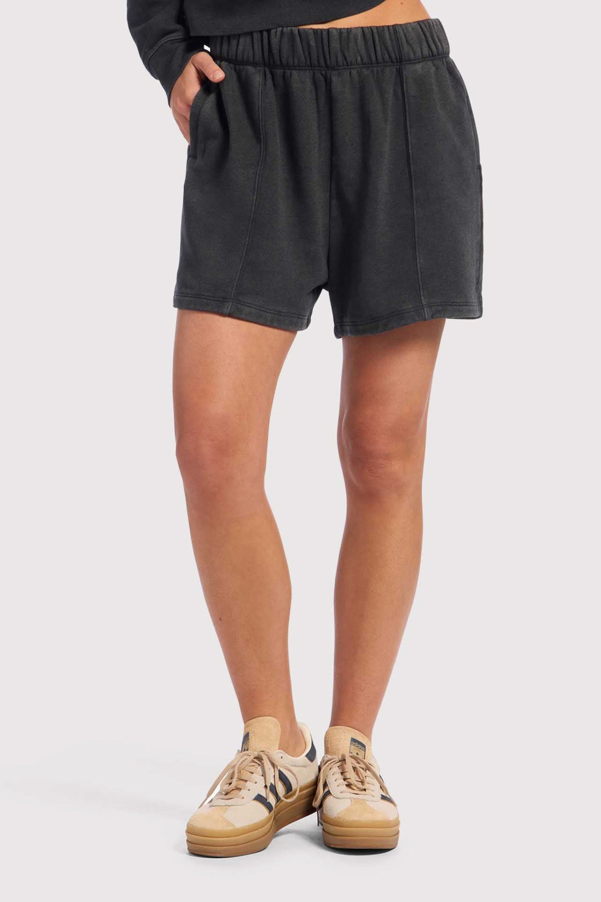 Color:Washed Black | nuuds vintage fleece seamed short sweatshorts women fabric shorts high waist bottoms for women