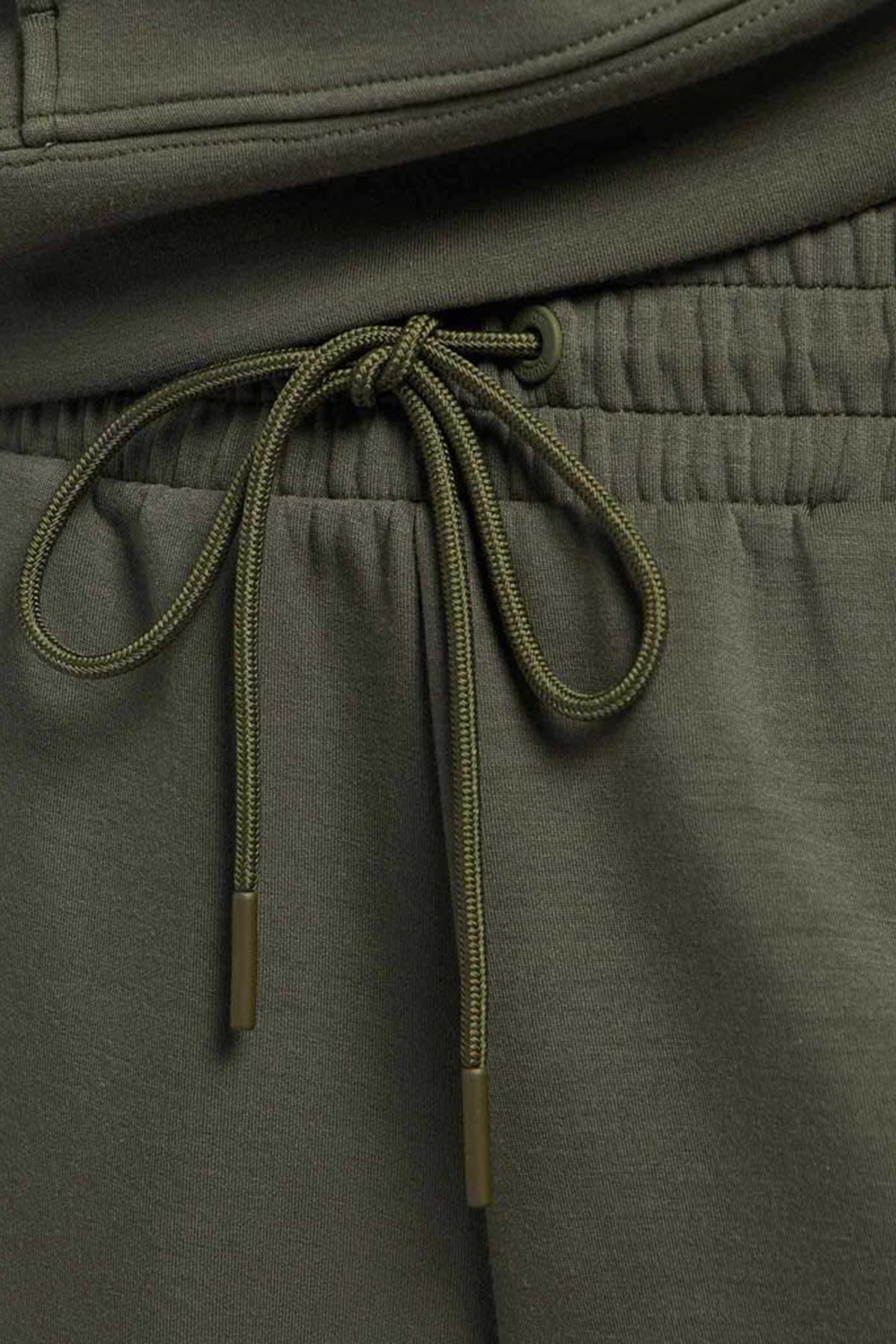 Color:Darkest Olive | Soft Motion High-Rise Short