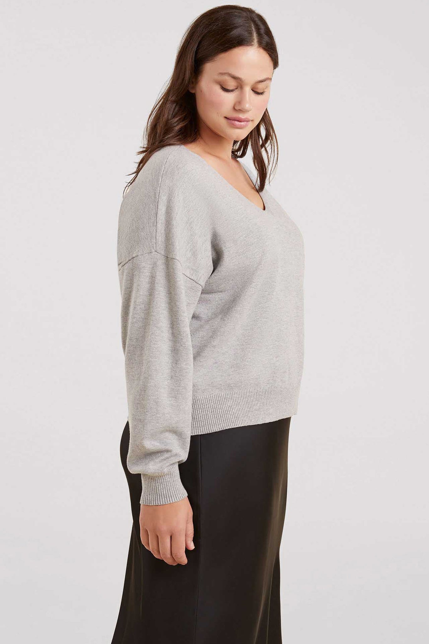 トップス W/Si/Ca 18G V Neck Knit Siene V-Neck Sweater – Bishop + Young