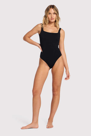 ワンピース nyacha Ivanna Cowl Neck One Piece - Black | SIMKHAI