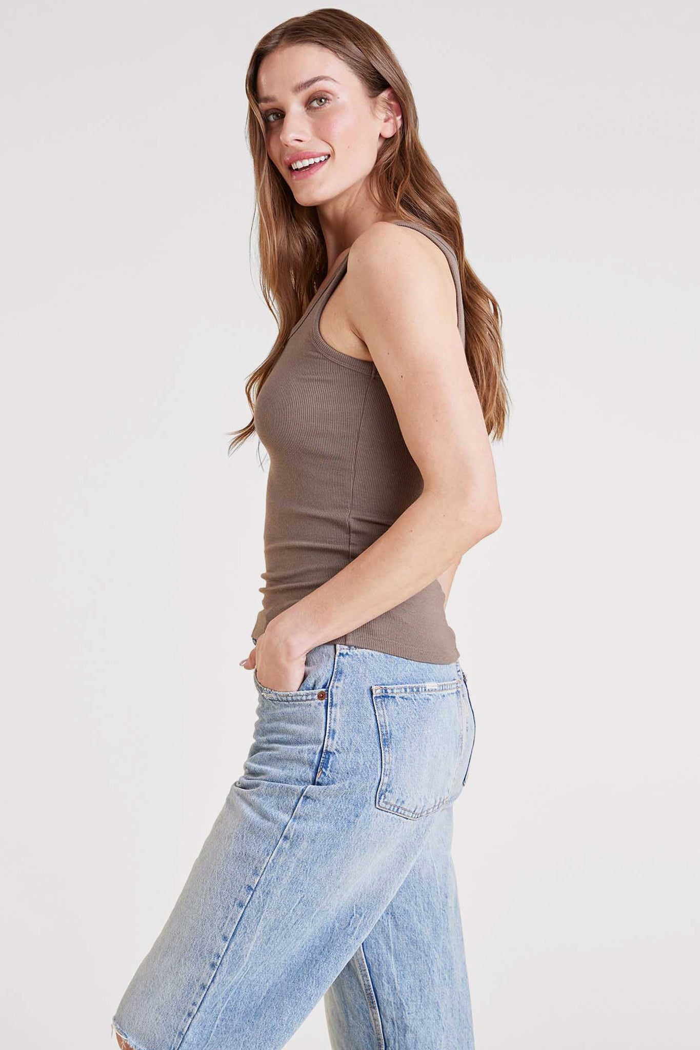 Slinky Rib Tank