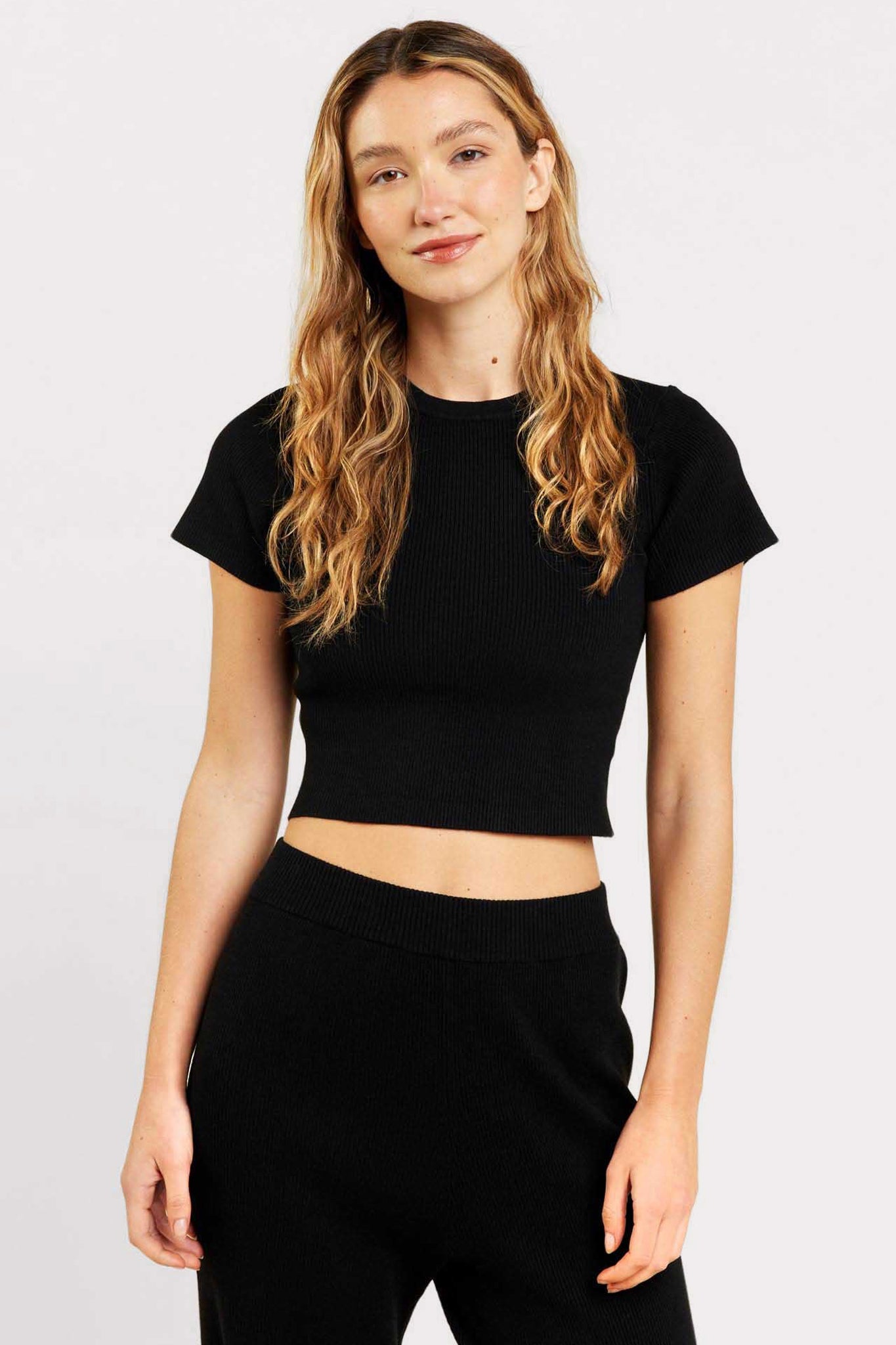 Ribbed Sweater Baby Tee | Black – nuuds