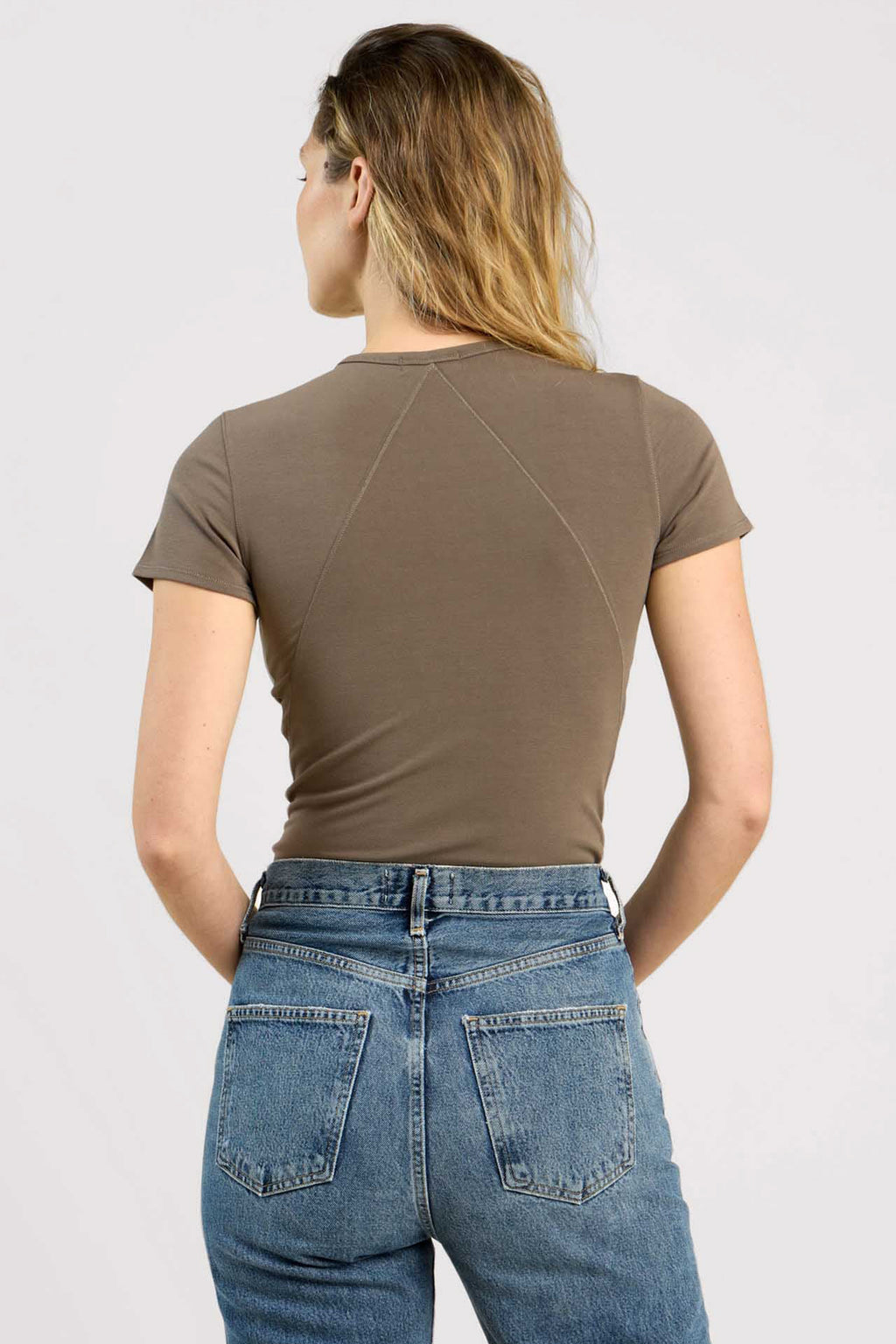 SwiftStretch Seamed Tee