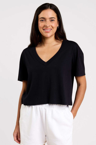 Boxy V-Neck Tee | Black – nuuds Boxy V-Neck Tee | Black – nuuds