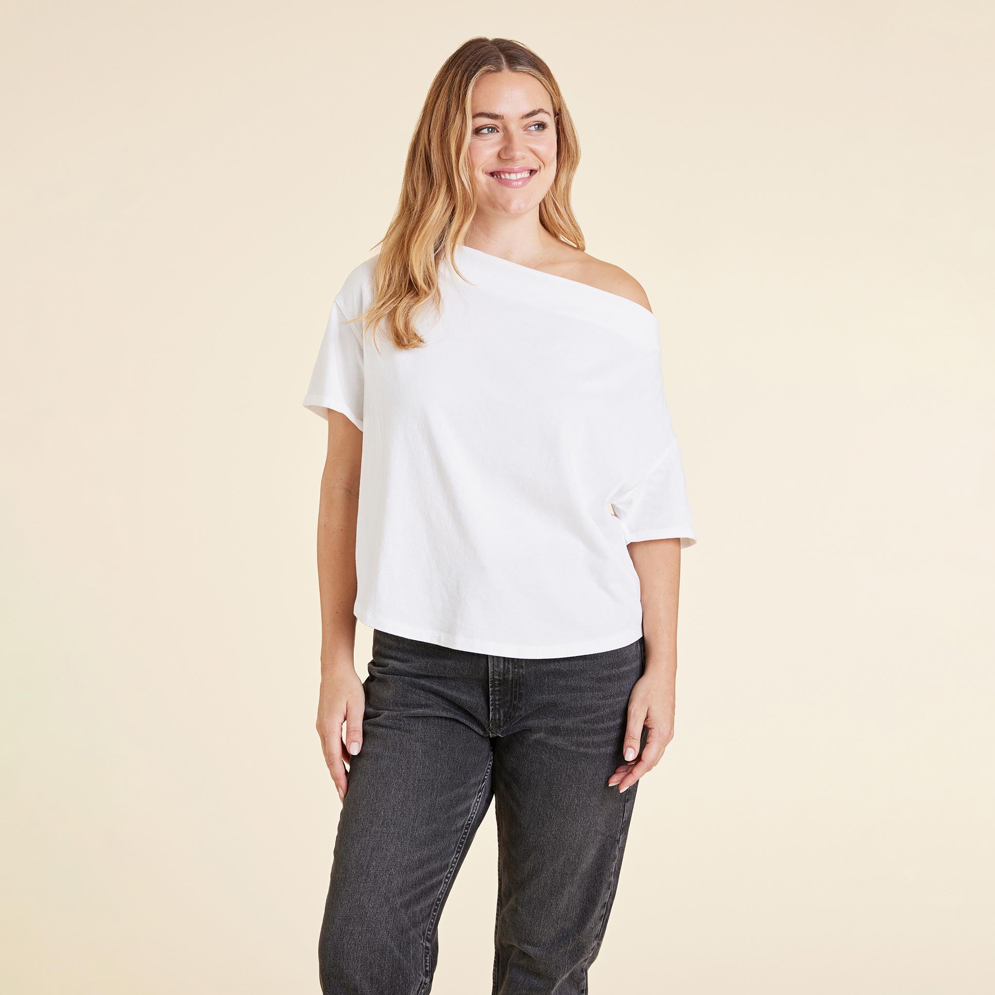 Off The Shoulder T-Shirt | White