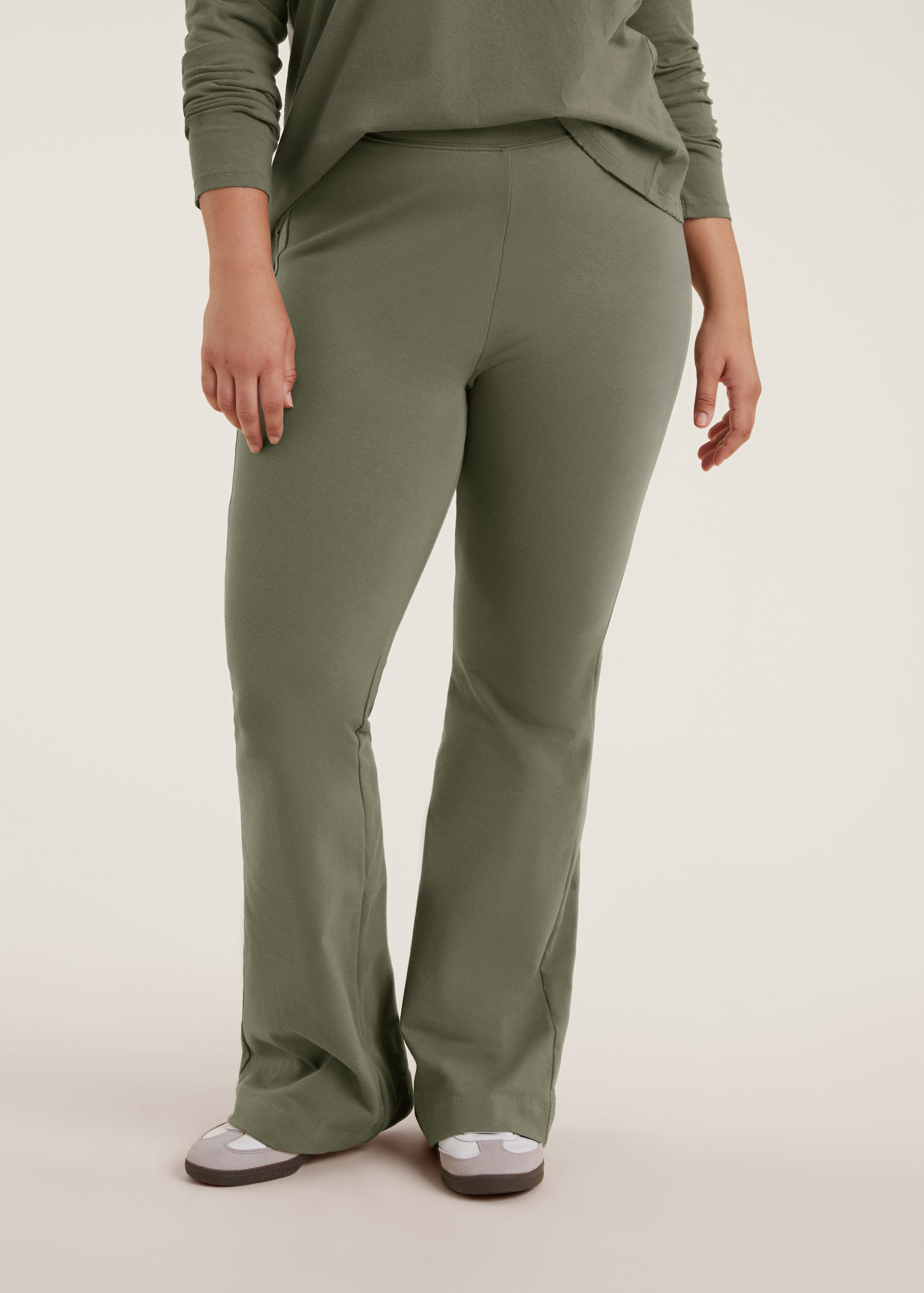 Lounge Flare Pant | Olive
