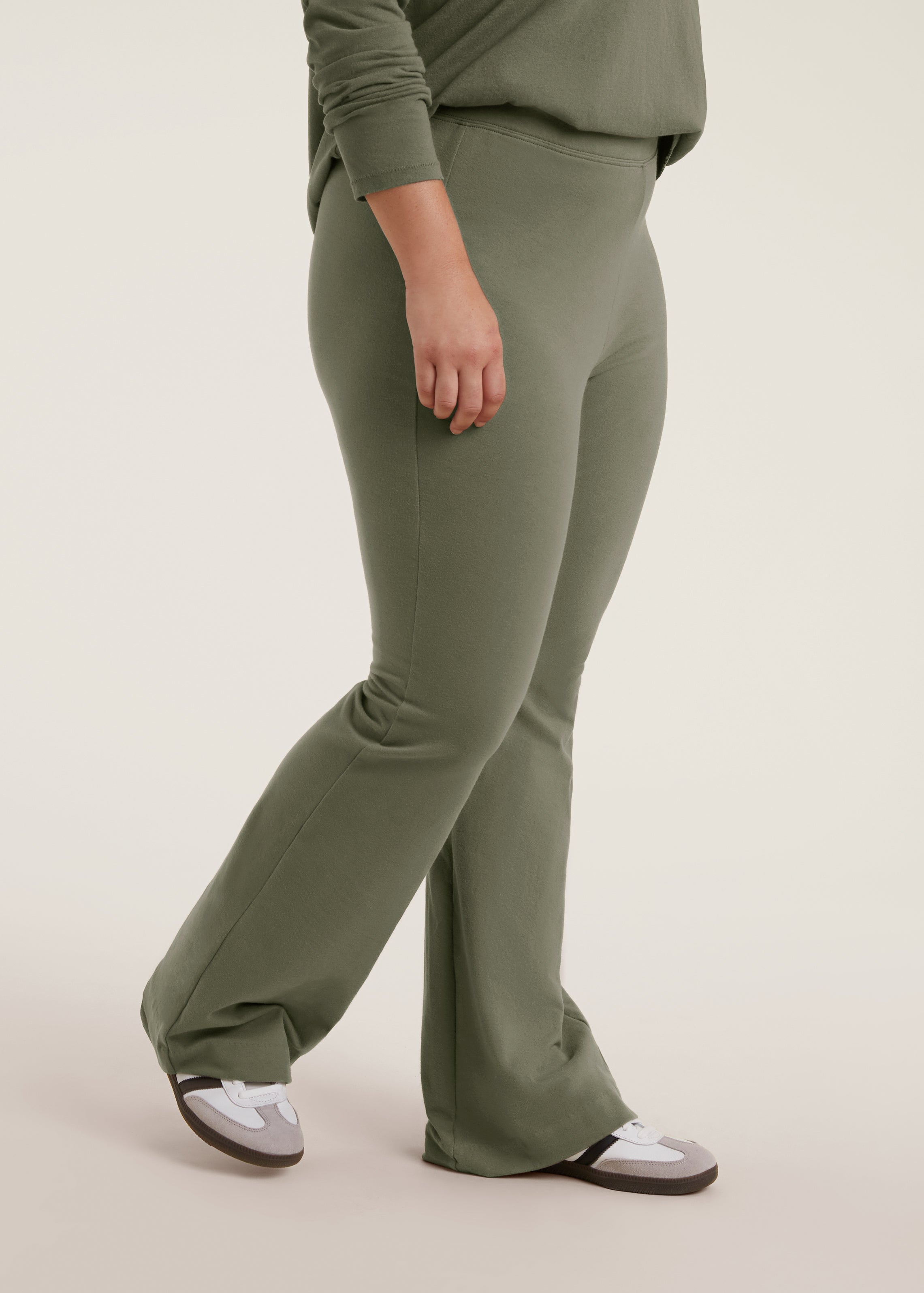 Lounge Flare Pant | Olive