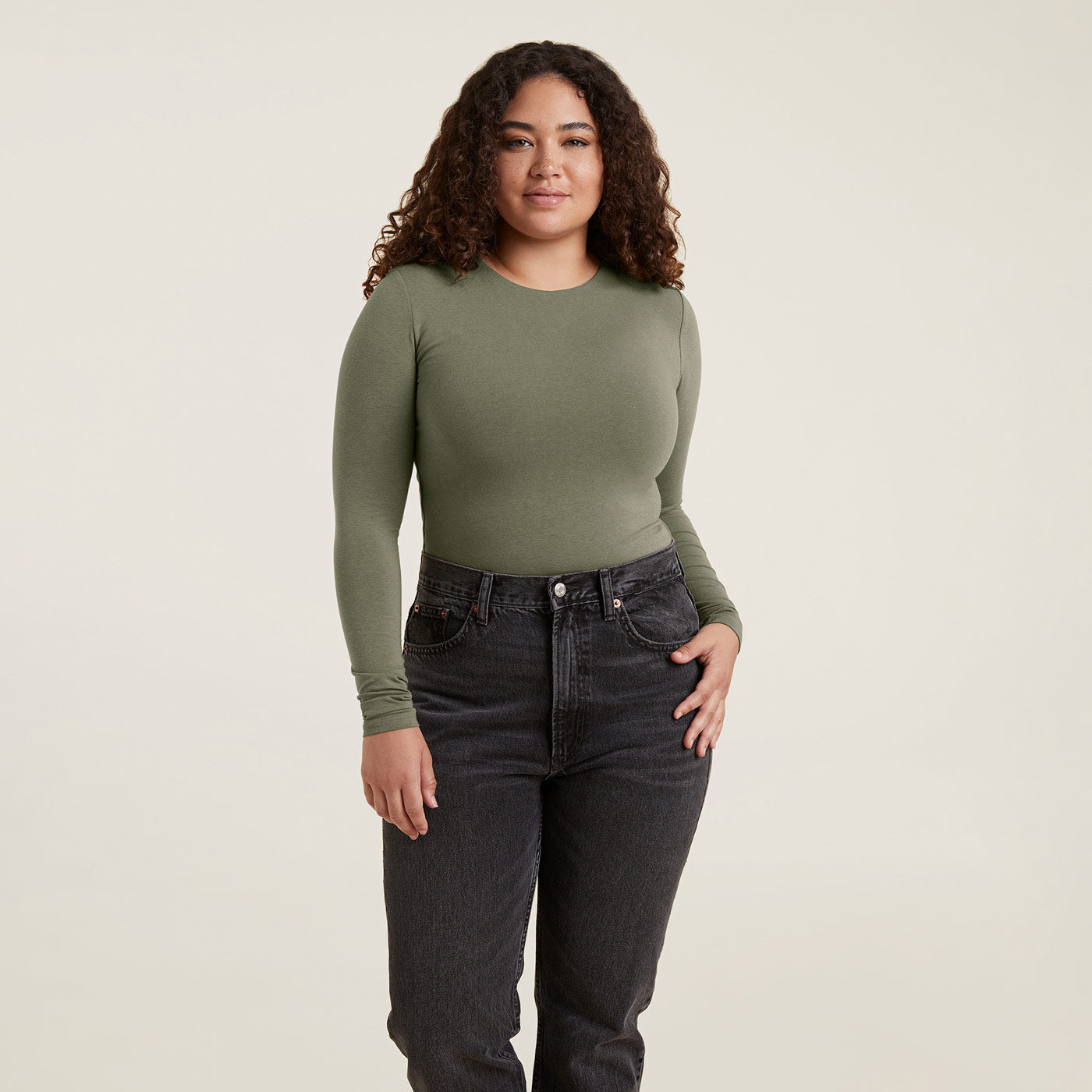 Phera Longsleeve Basics Bodysuit – Sleek Stretch Crewneck Essential main image 1
