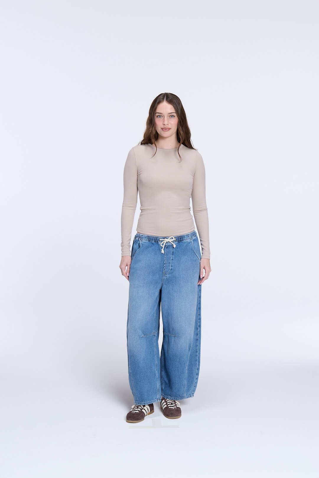 Color:June | Pull-On Barrel Denim Pant