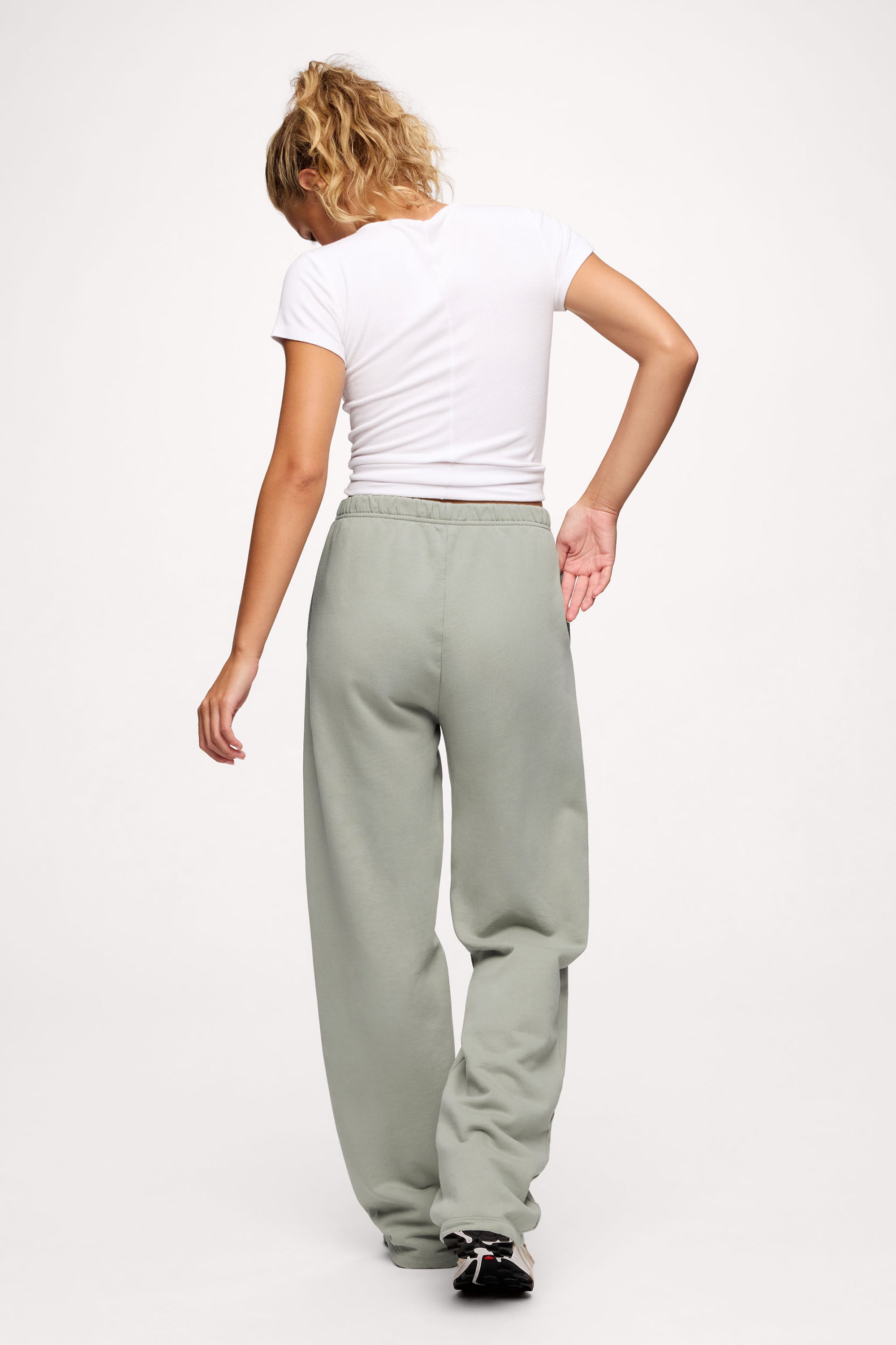 Core Fleece Wide Leg Sweatpant