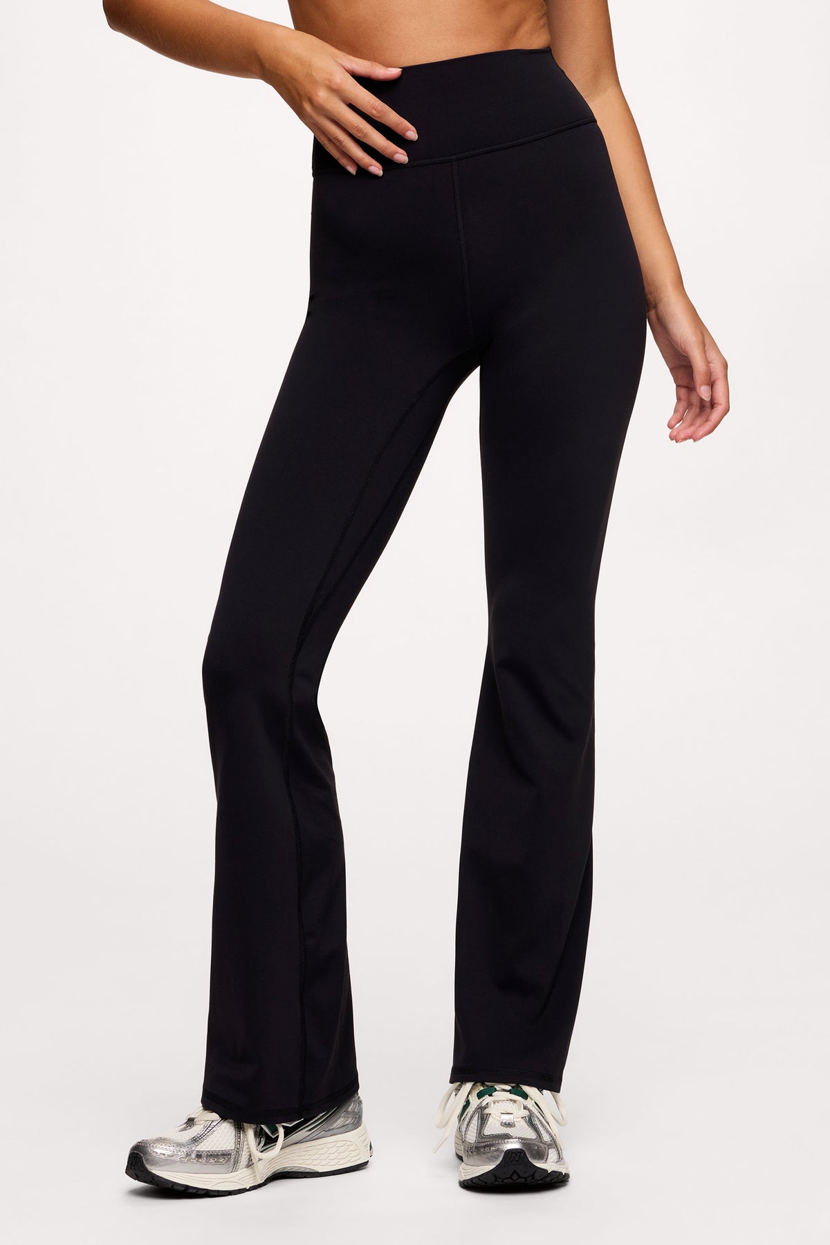 Color:Black | Motion Flare Legging