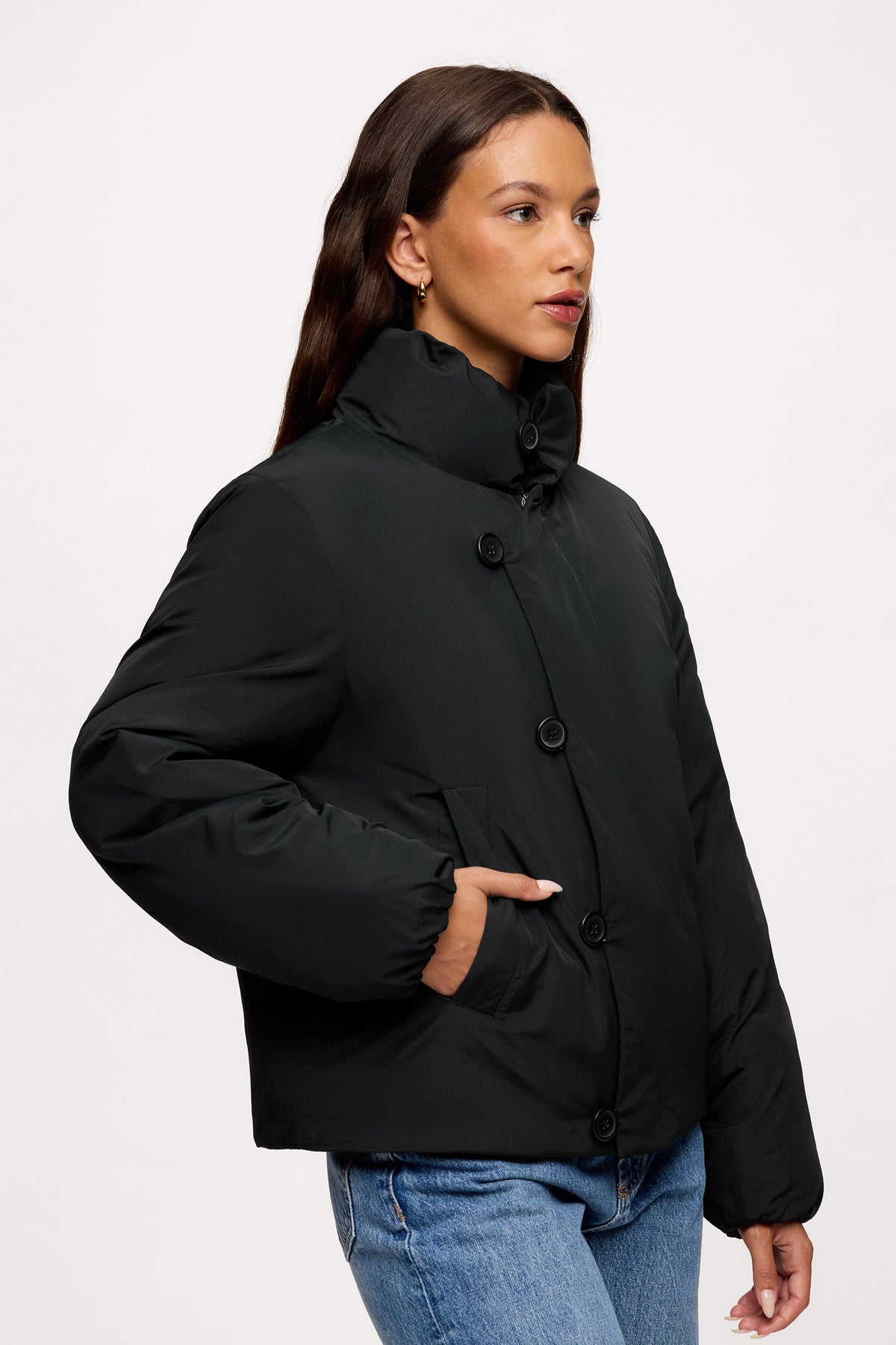 Color:Black | nuuds packable puffer jacket, lightweight puffer jacket women, women’s puffer jacket, insulated jacket, everyday layering