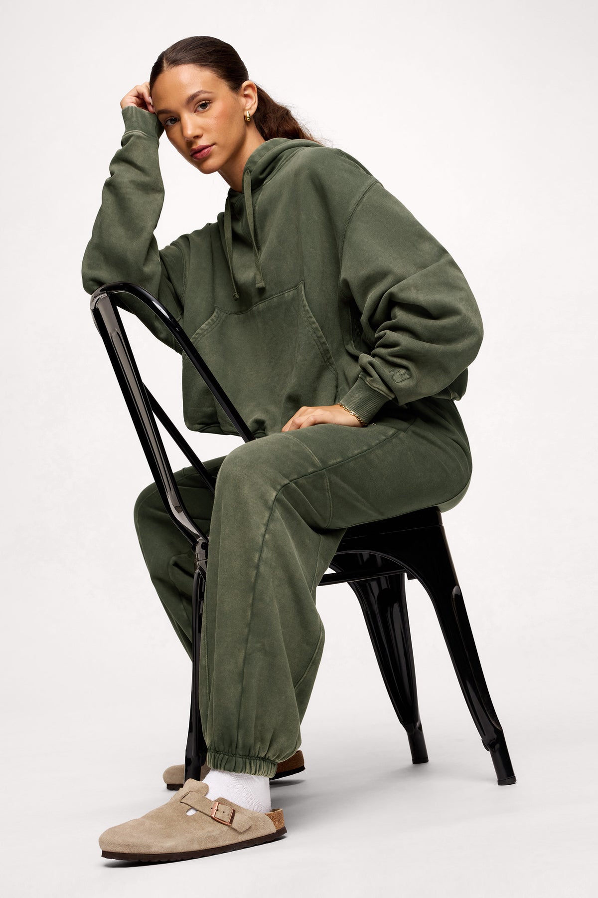 Color:Darkest Olive | nuuds women’s jogger pants relaxed fit - soft fleece fabric jogger pants for women
