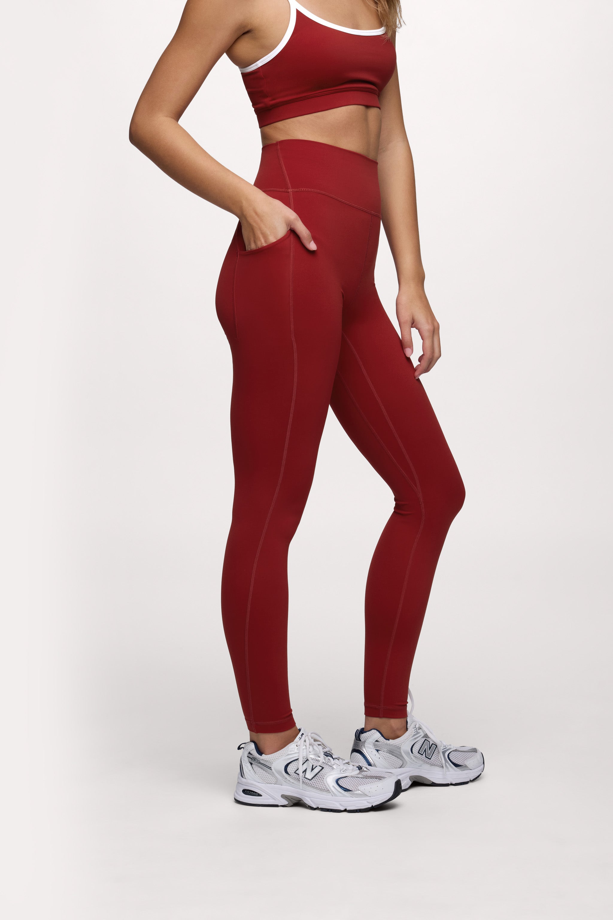 Motion Legging with Pocket | Scarlet