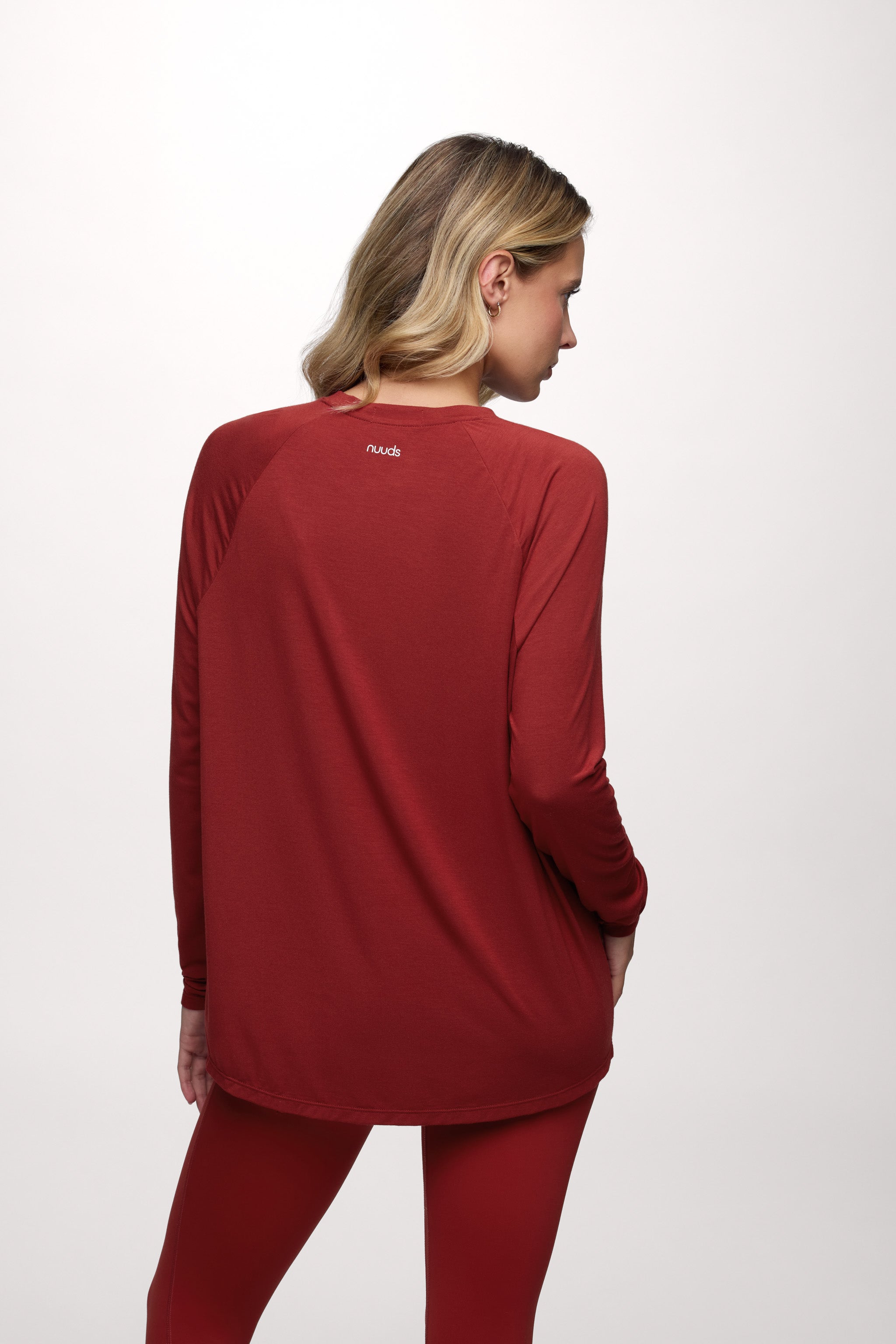 Featherweight Active Long Sleeve Shirt | Scarlet