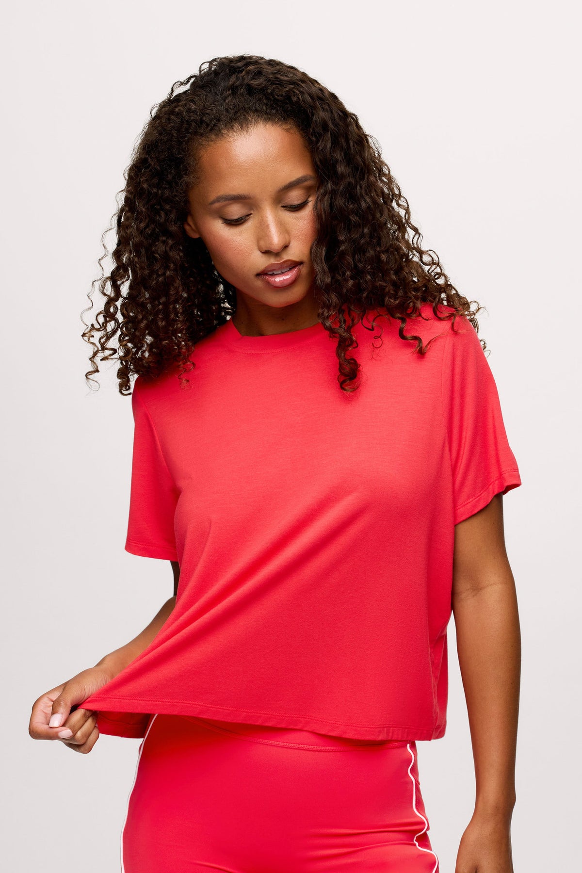 Color:Cayenne | Featherweight Active Tee