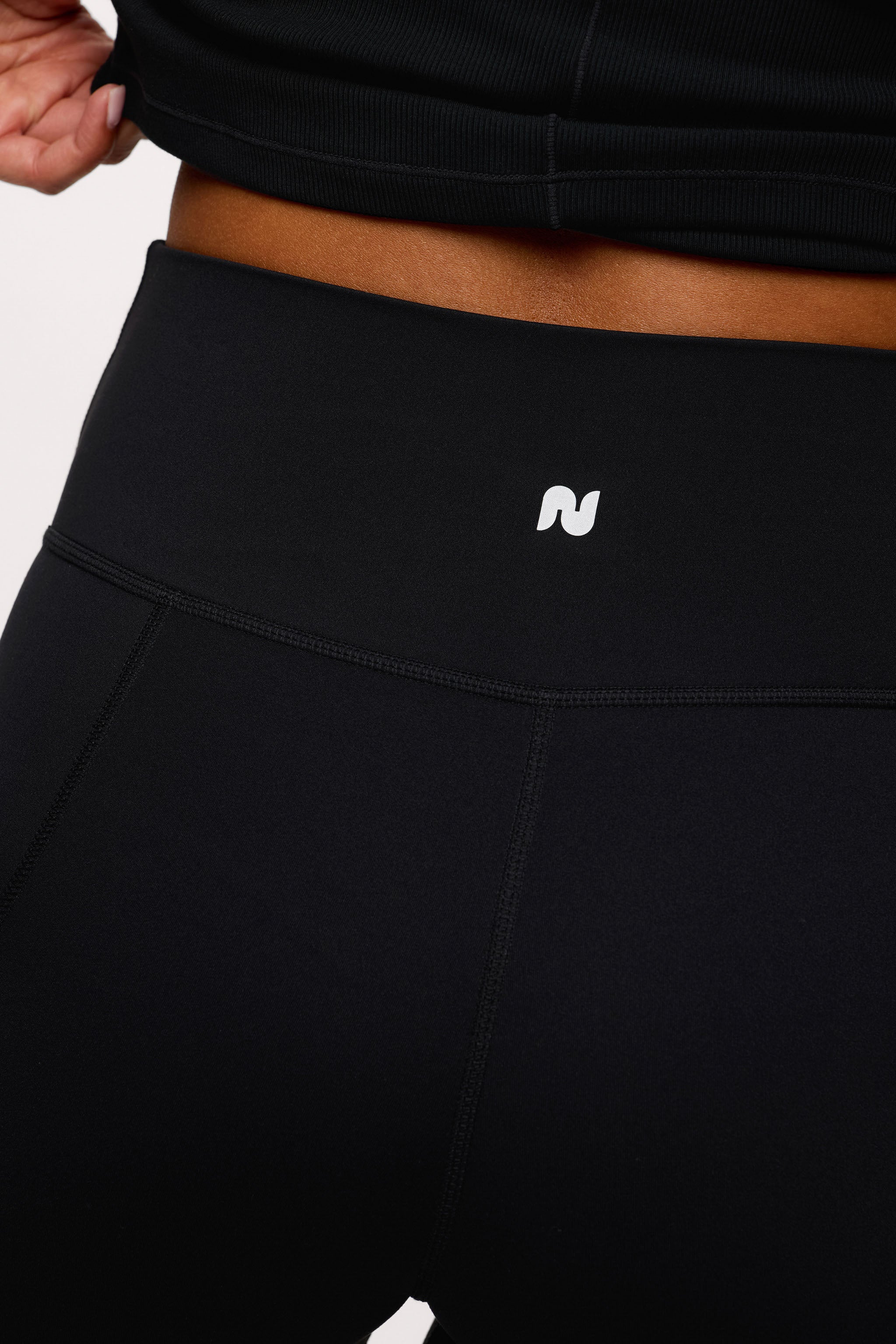 Motion Piped Biker Short with Pocket