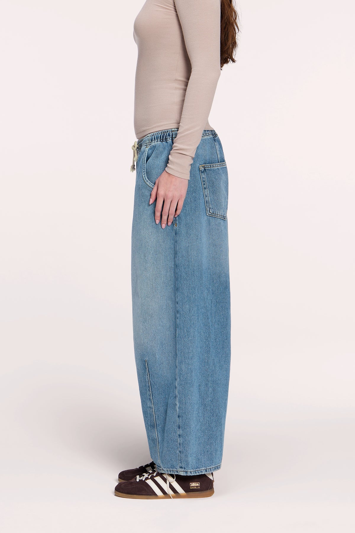 Color:June | Pull-On Barrel Denim Pant