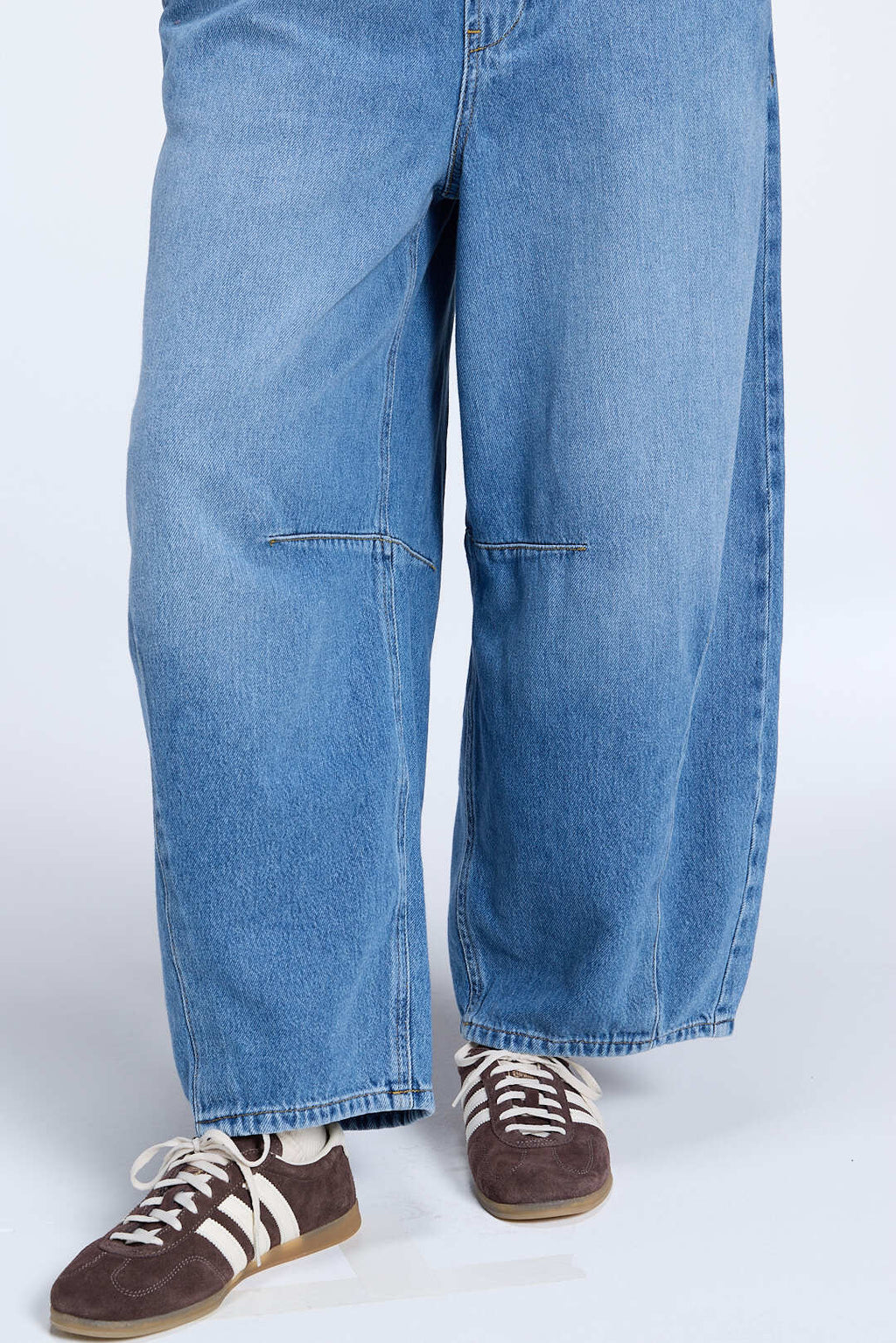 Color:June | Pull-On Barrel Denim Pant