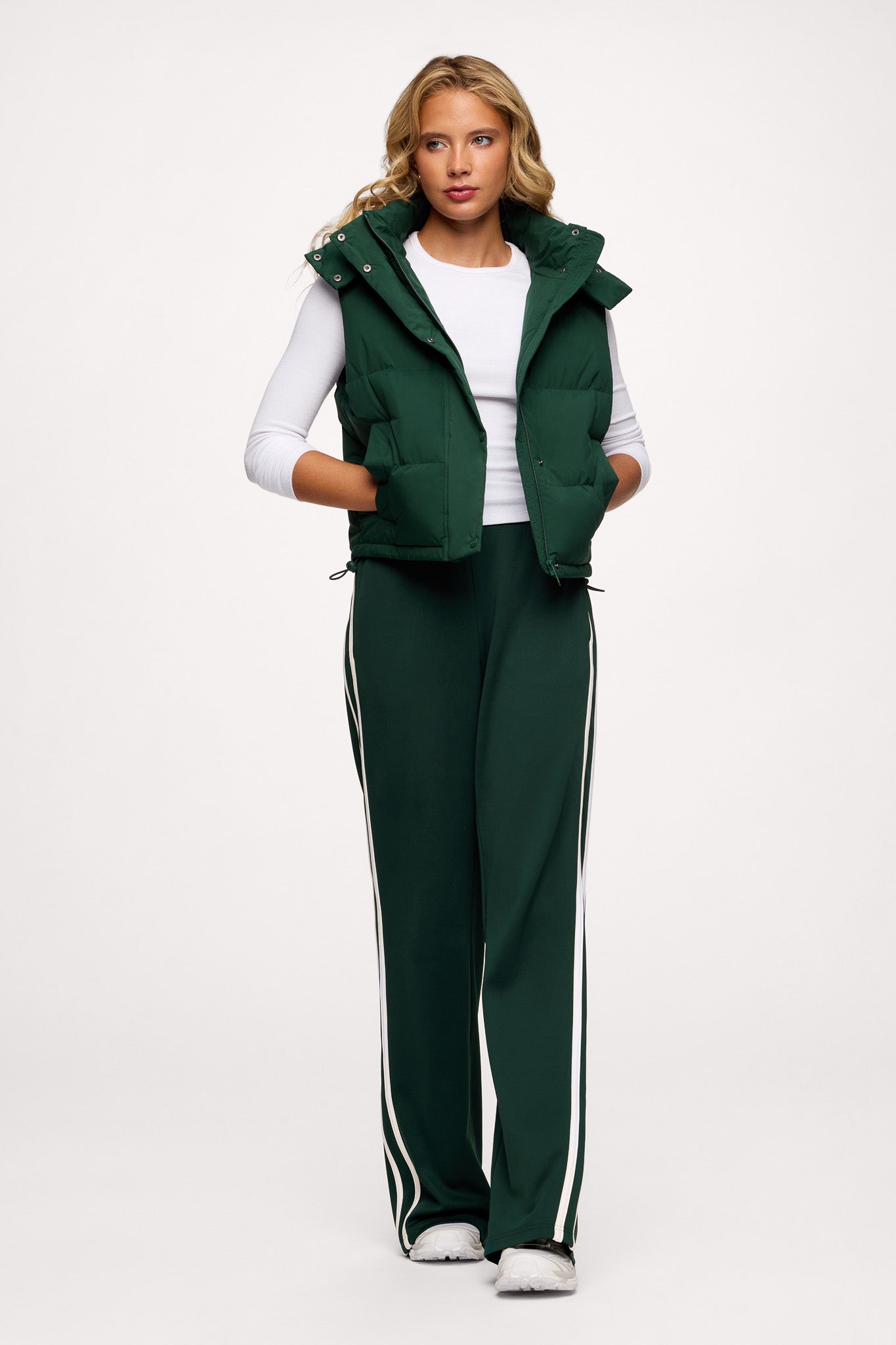 nuuds peak puffer vest – lightweight puffer vest women insulated vest cozy layering outerwear