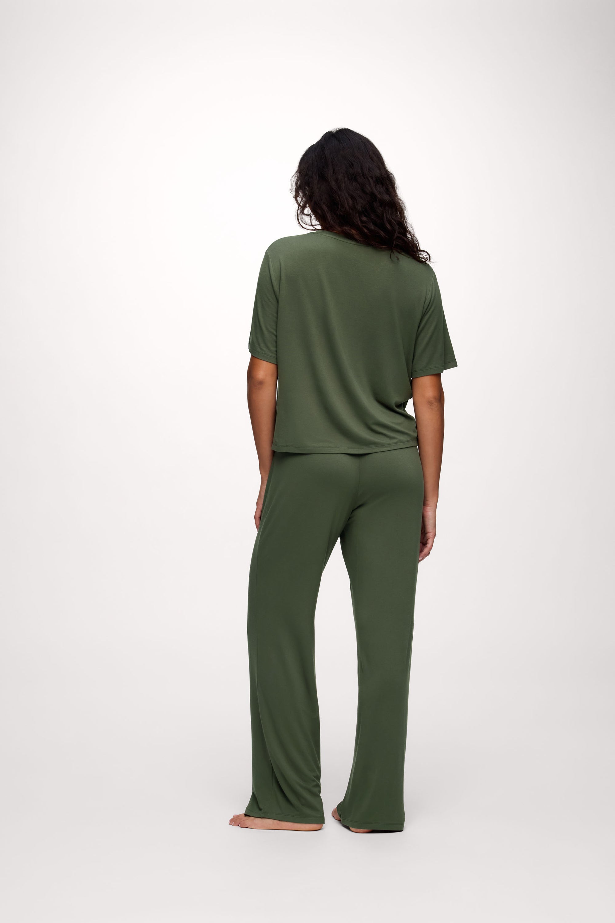 nuuds women’s matching pajama set - soft cooling pajamas for women short sleeve + pant