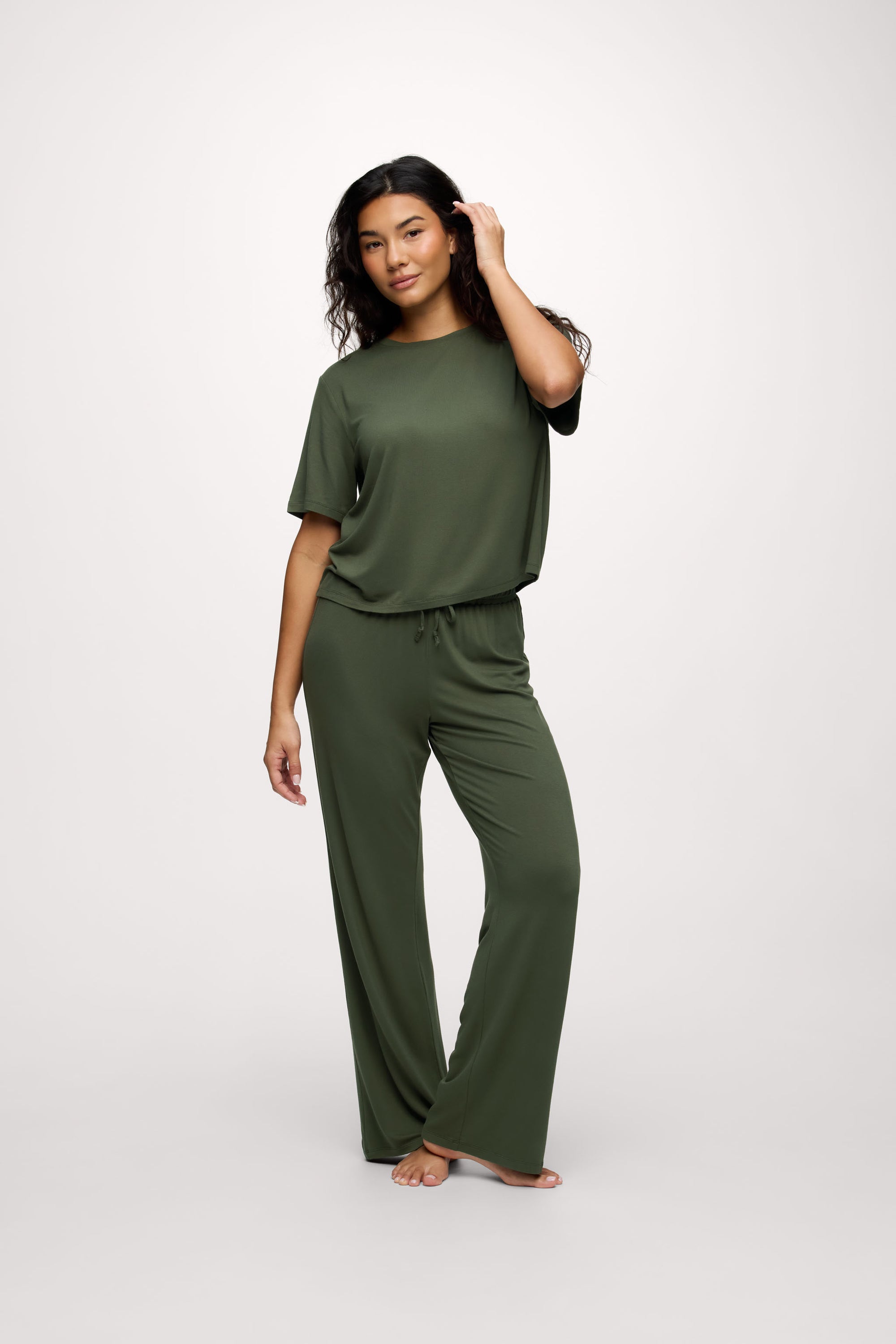 nuuds women’s matching pajama set - soft cooling pajamas for women short sleeve + pant