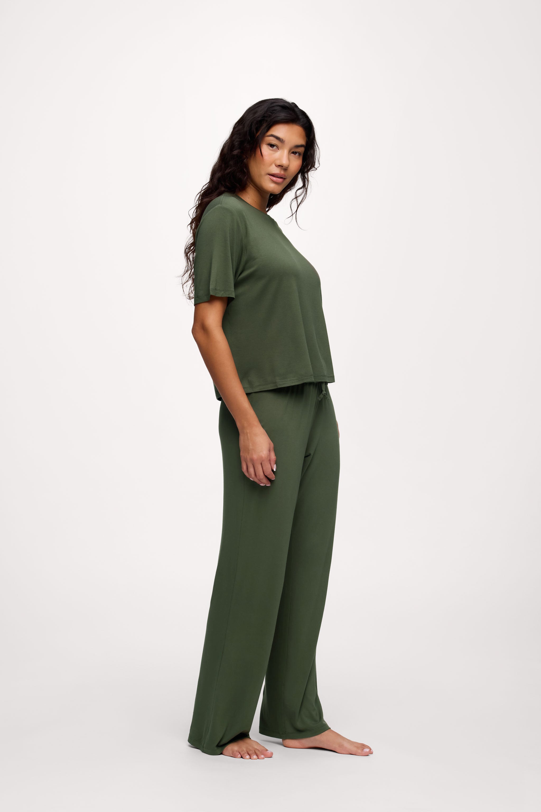 nuuds women’s matching pajama set - soft cooling pajamas for women short sleeve + pant