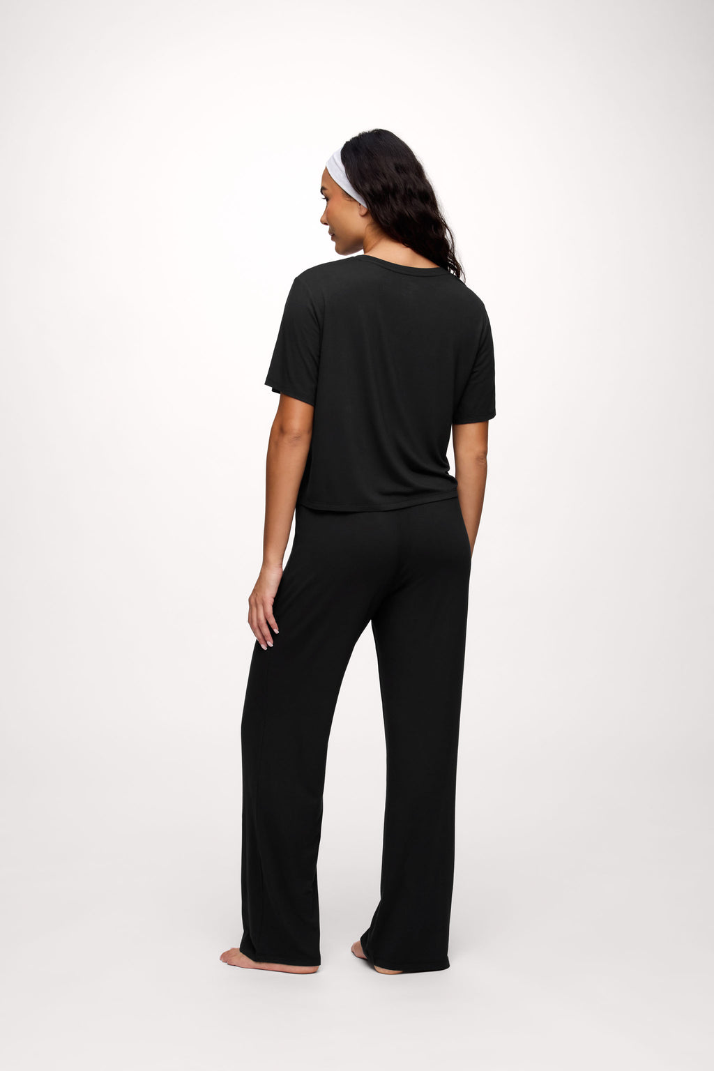 nuuds women’s matching pajama set - soft cooling pajamas for women short sleeve + pant