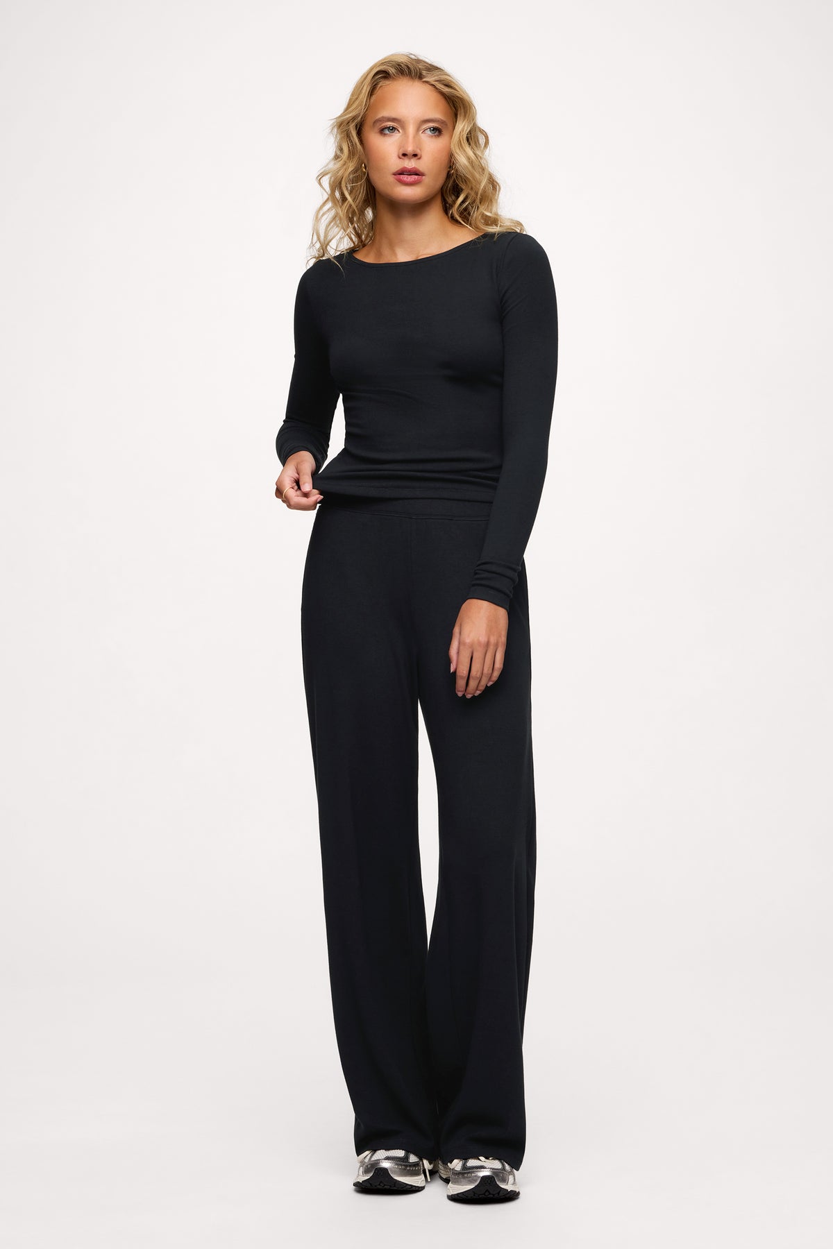 Color:Black | The Destination Set