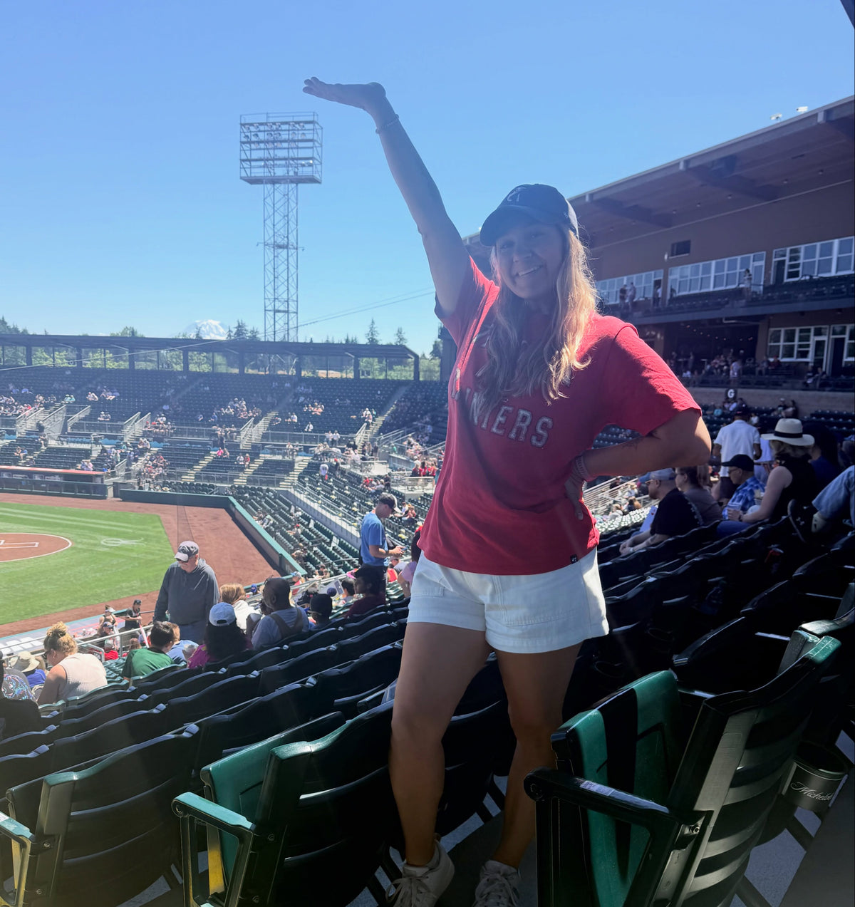 From Mt Rainier to Rainiers baseball with a view of the mountain💙

& outfit inspo for a game day in Tacoma brought to...